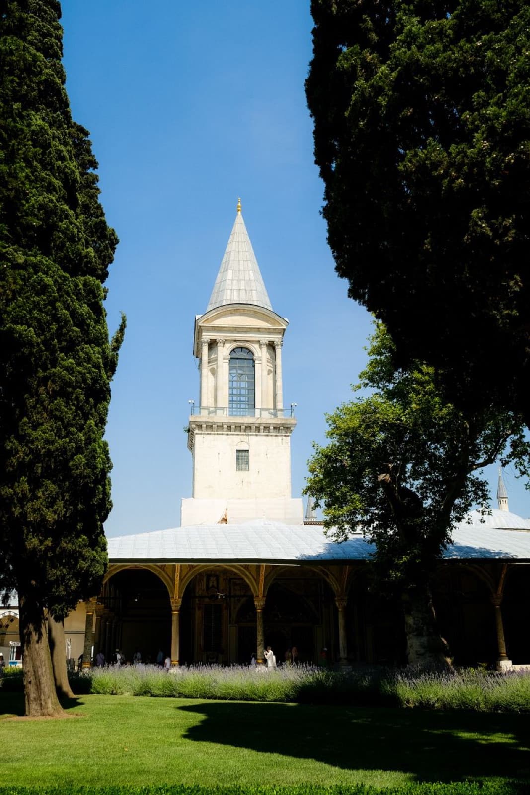 The Topkapi Harem: A Household Ranked Room by Room