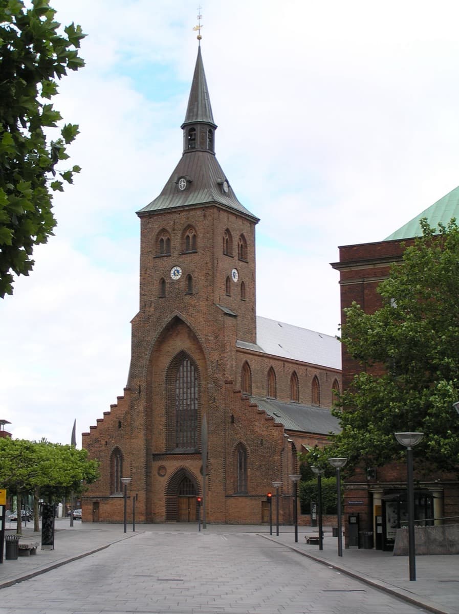 Best Self-Guided Walking Tours in Odense (2026)