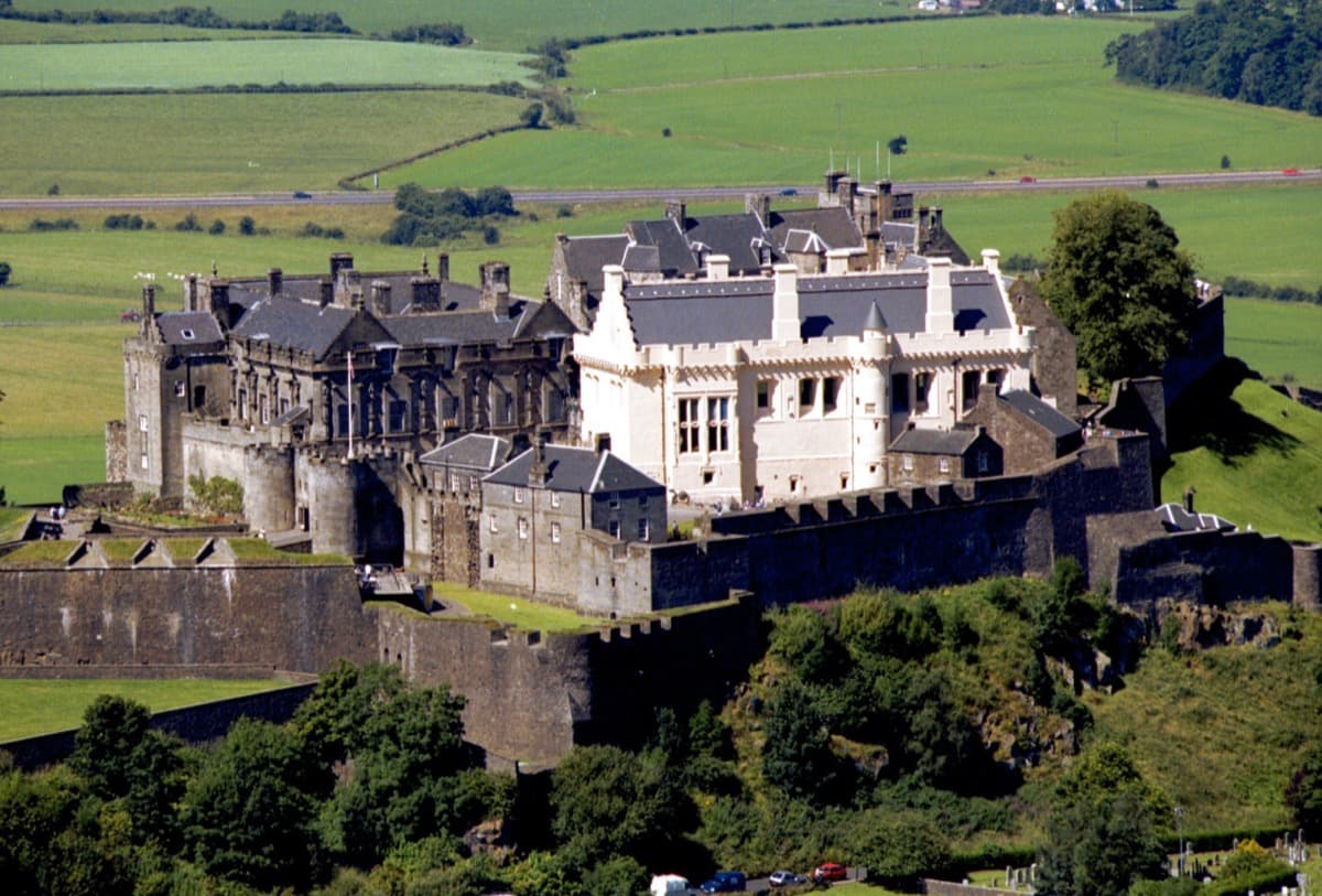 Best Self-Guided Walking Tours in Stirling (2026)