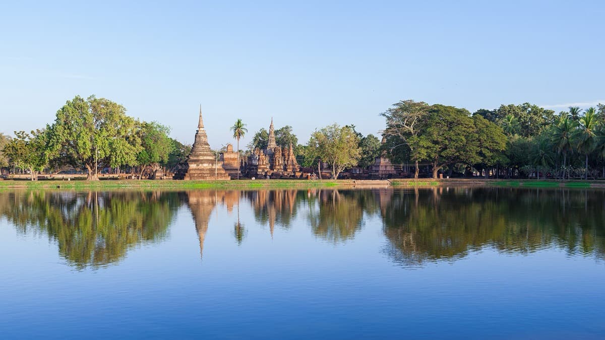 One Day in Sukhothai: A Walkable Morning-to-Evening Itinerary