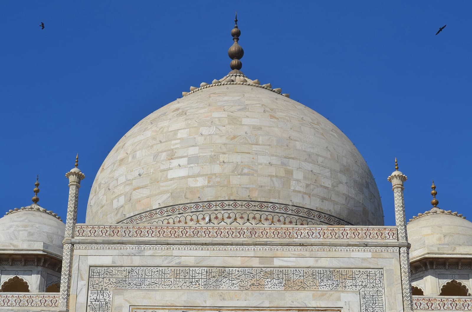 One Day in Agra: A Walkable Itinerary from the Taj Mahal to Agra Fort