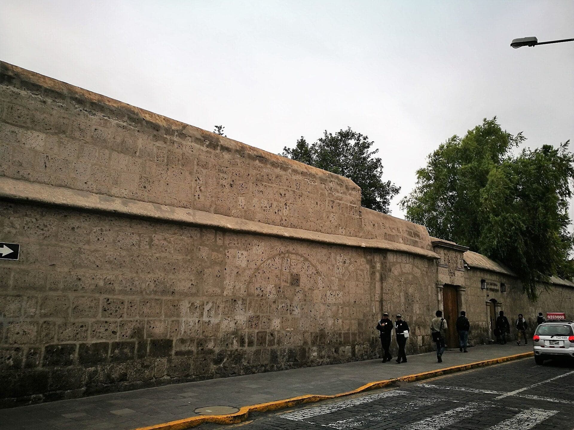 Calle Zela: Where the Color Comes From