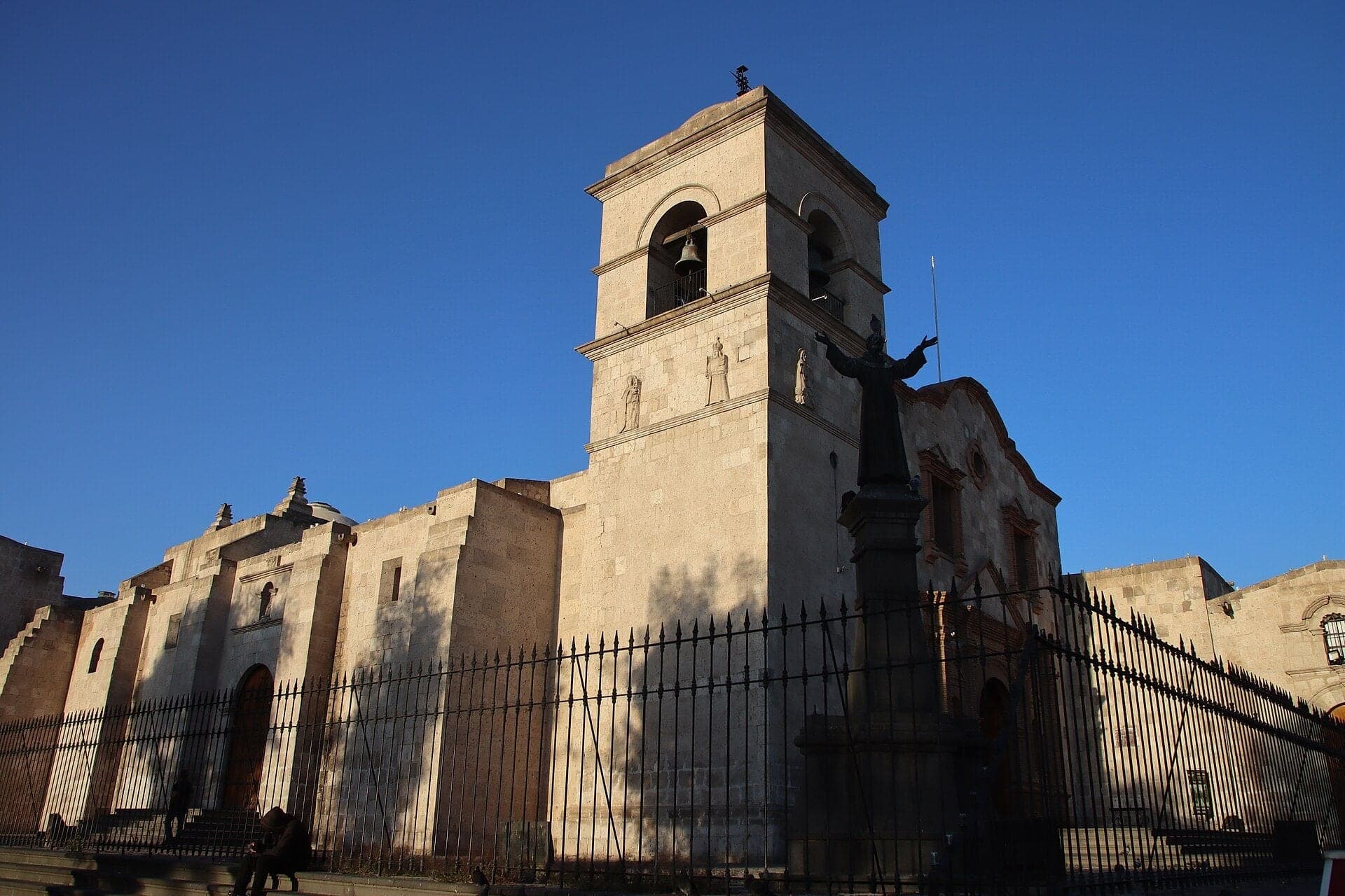 San Francisco: A Square That Was a Cemetery