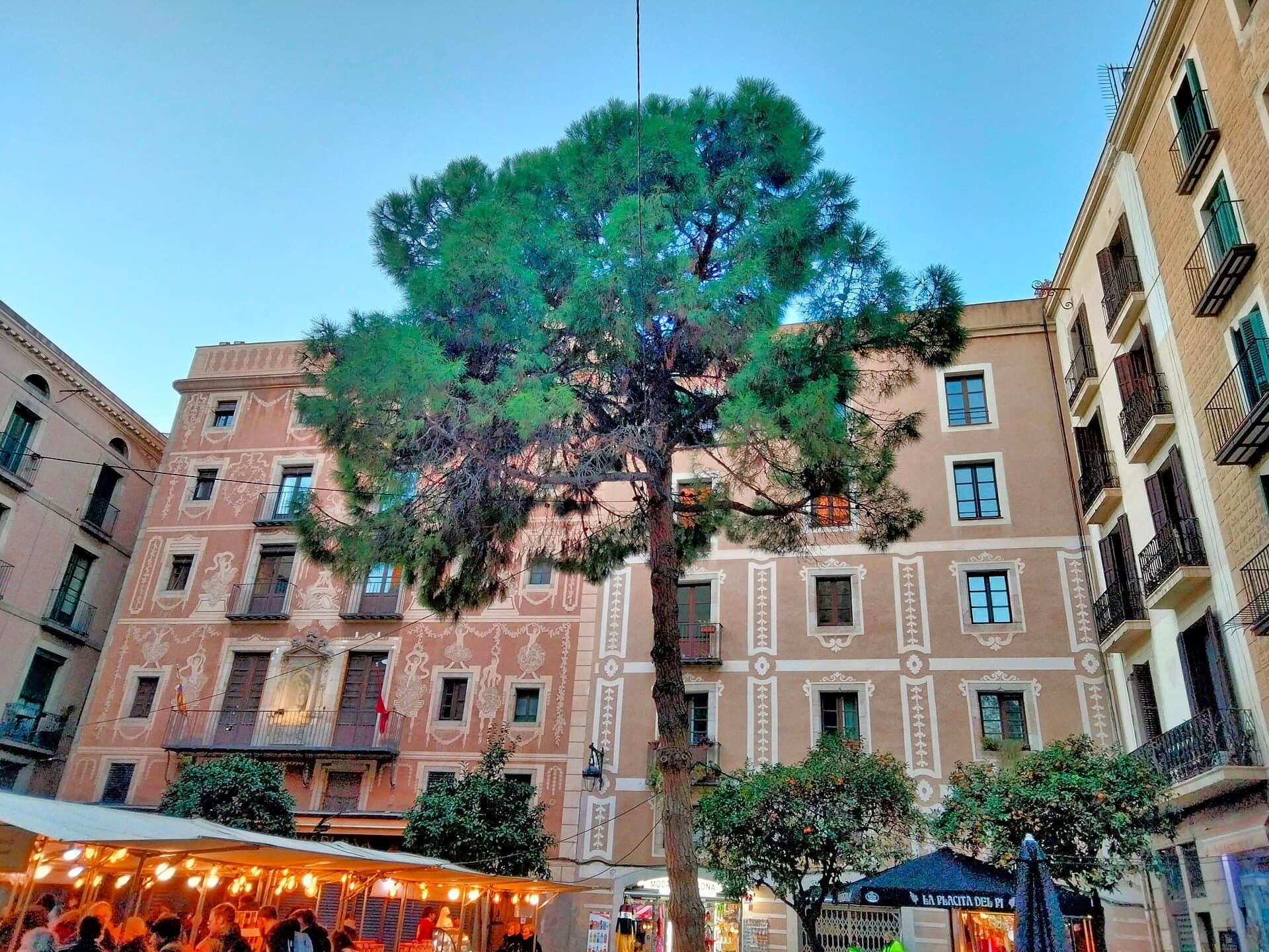Santa Maria del Pi: Stopped by the Plague
