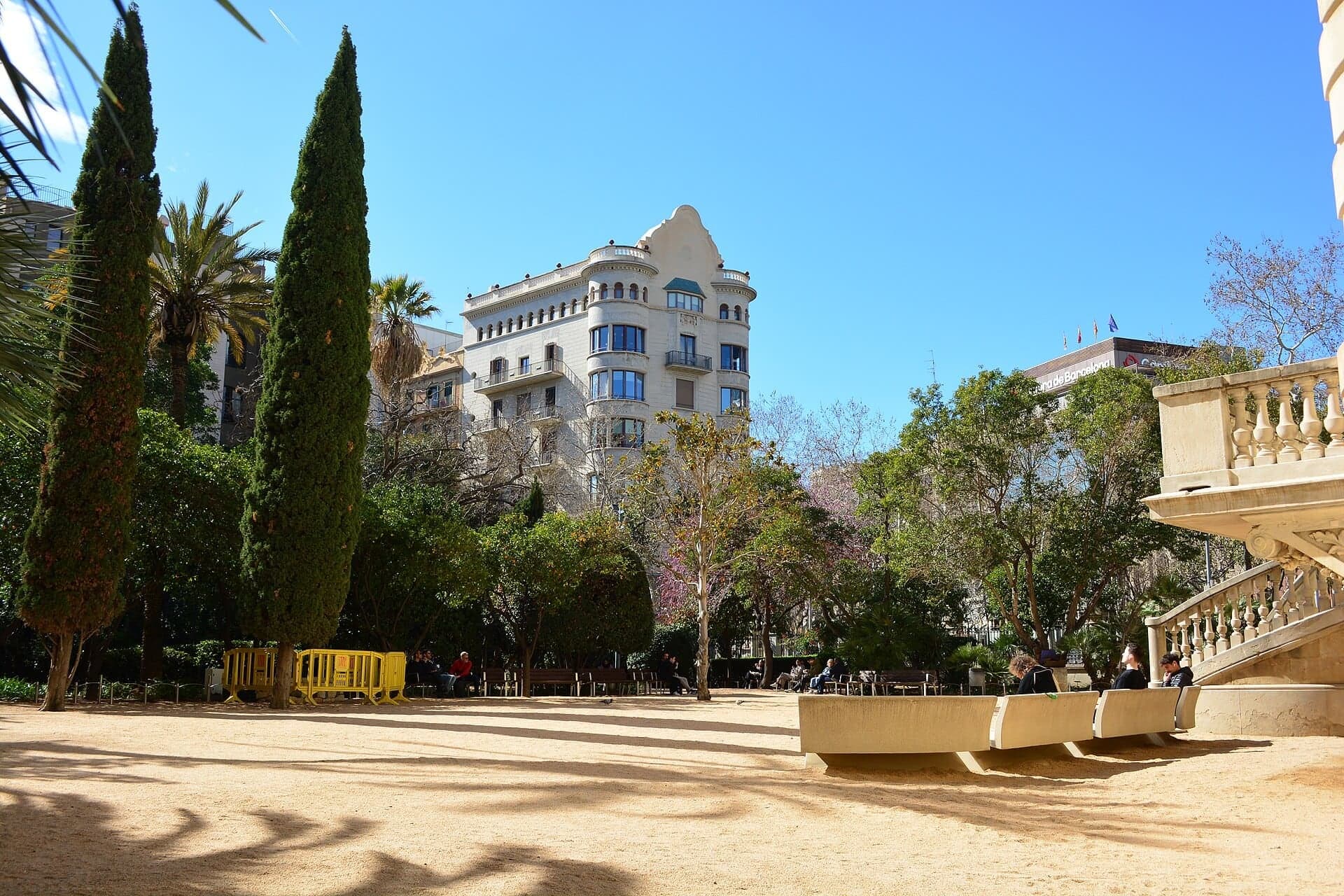 Jardins del Palau Robert: A Palace Garden