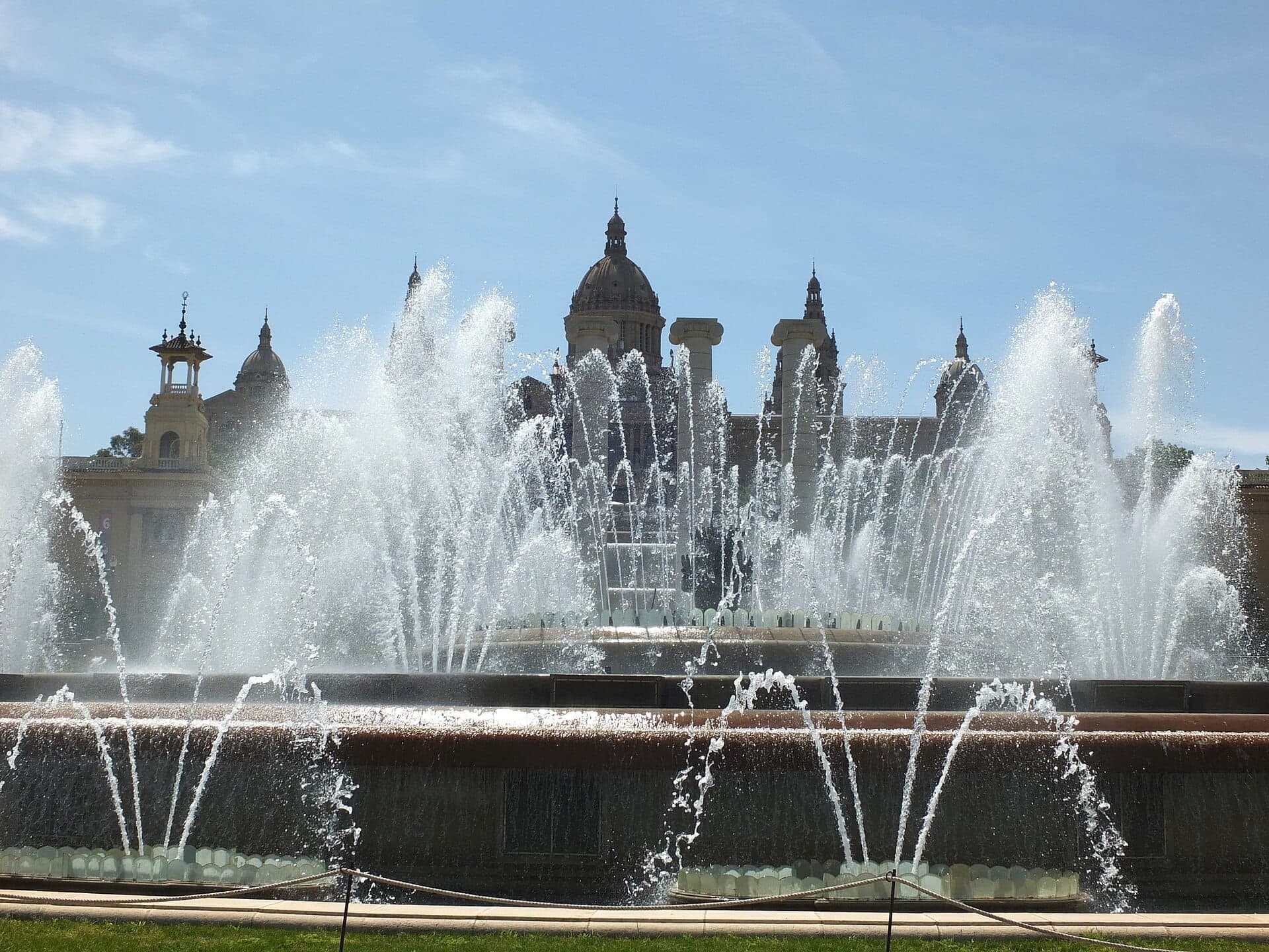 Magic Fountain: A Machine of Light and Water