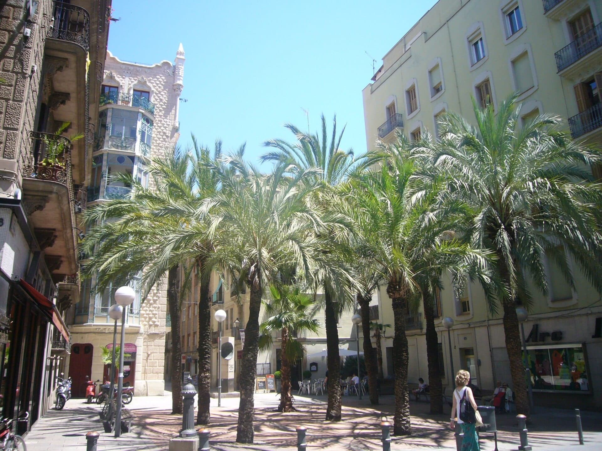 Plaça de Trilla: The Farm That Became Streets