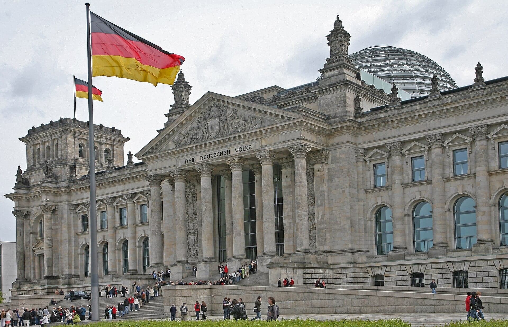 Reichstag: Letters from French Cannon
