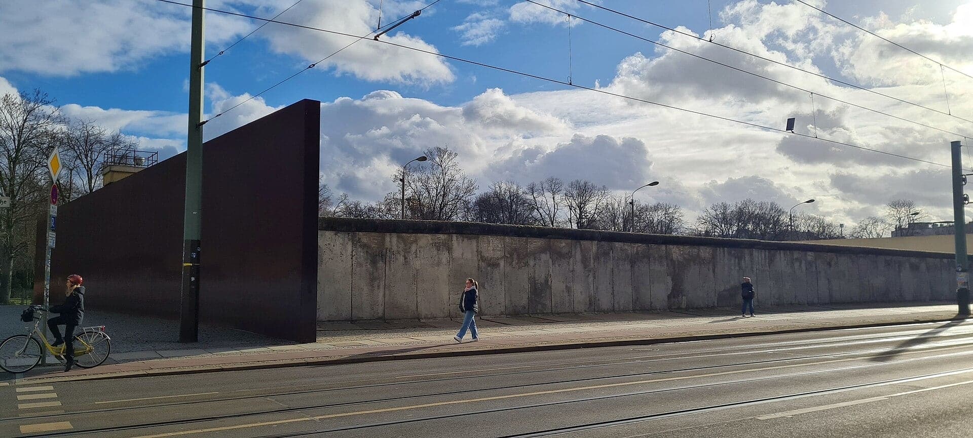 Documentation Center: One Street, Two Cities