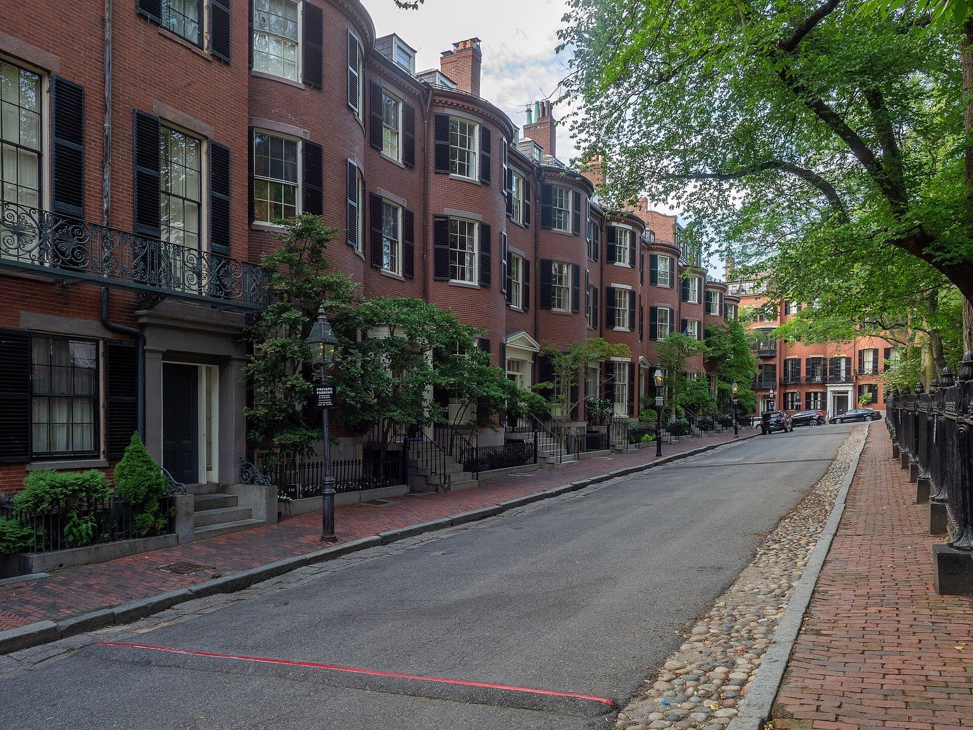 Louisburg Square: A Garden Its Neighbors Own