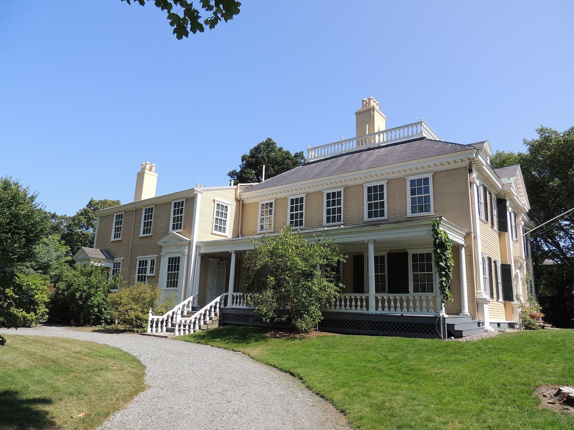 Longfellow House on Brattle Street: Tory Mansion, Headquarters, Poet's Home