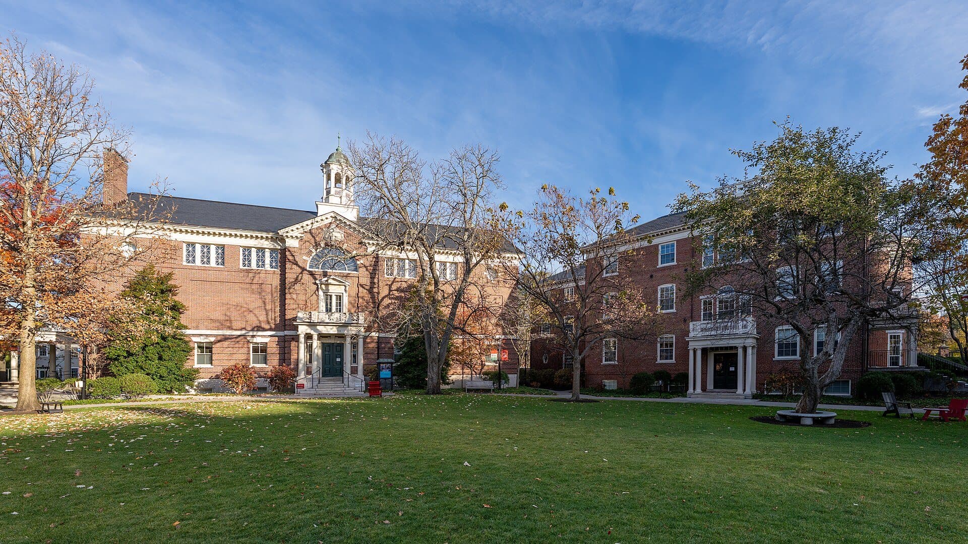 Radcliffe Yard: The Quad Harvard Copied