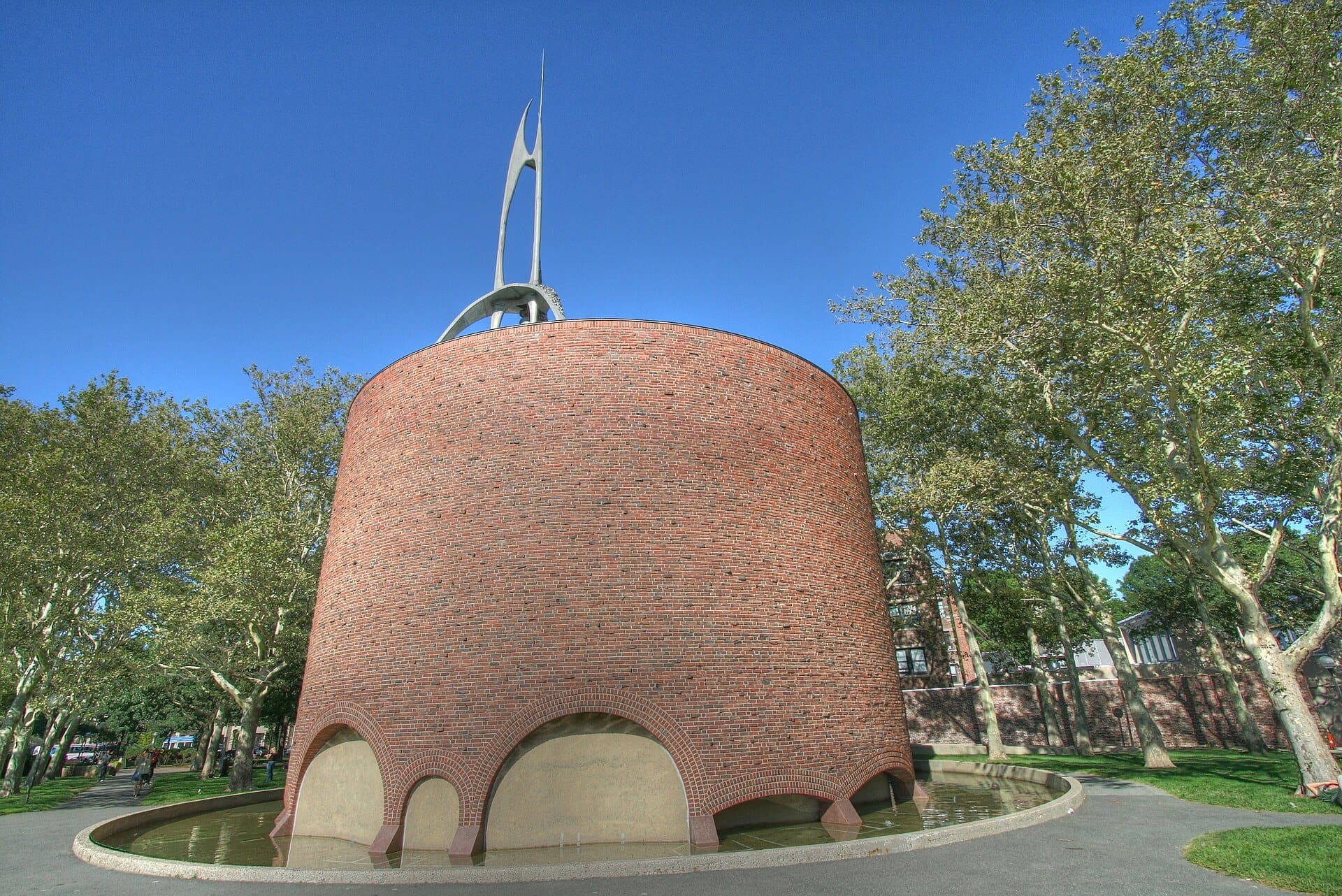 Kresge and the MIT Chapel: Shell and Drum