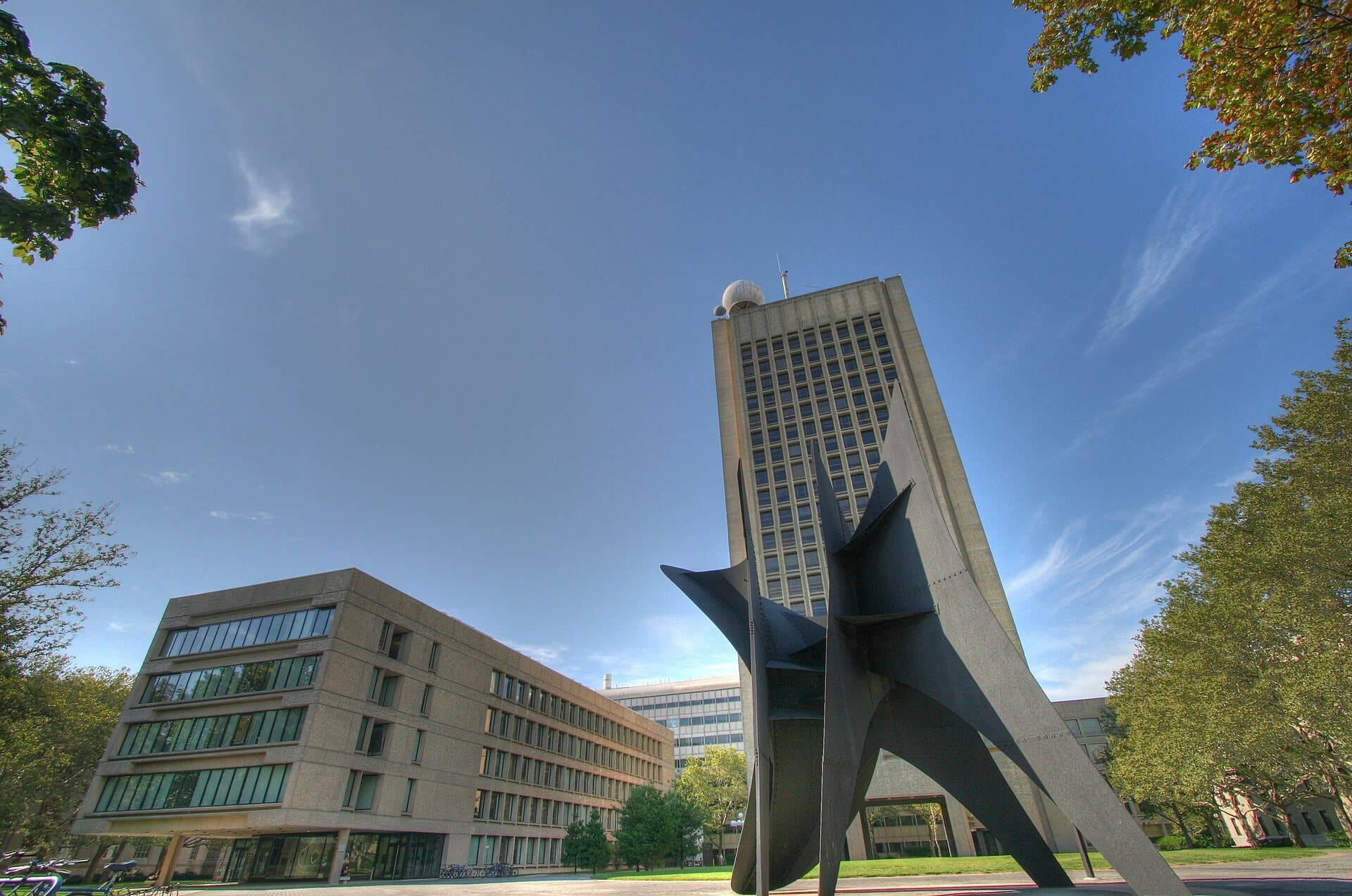 McDermott Court: Calder's Big Sail