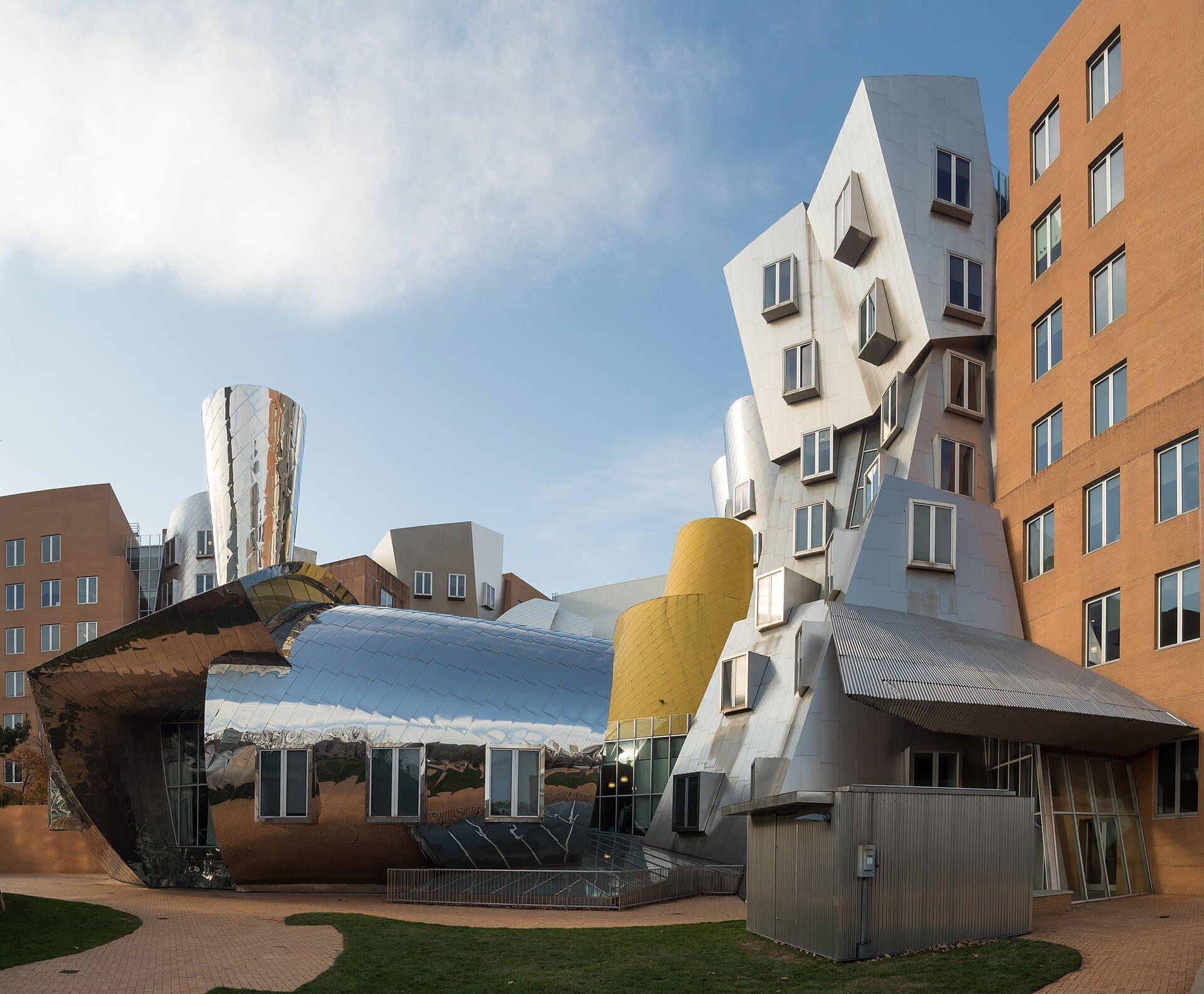 Stata Center: Gehry's Tumbling Lab