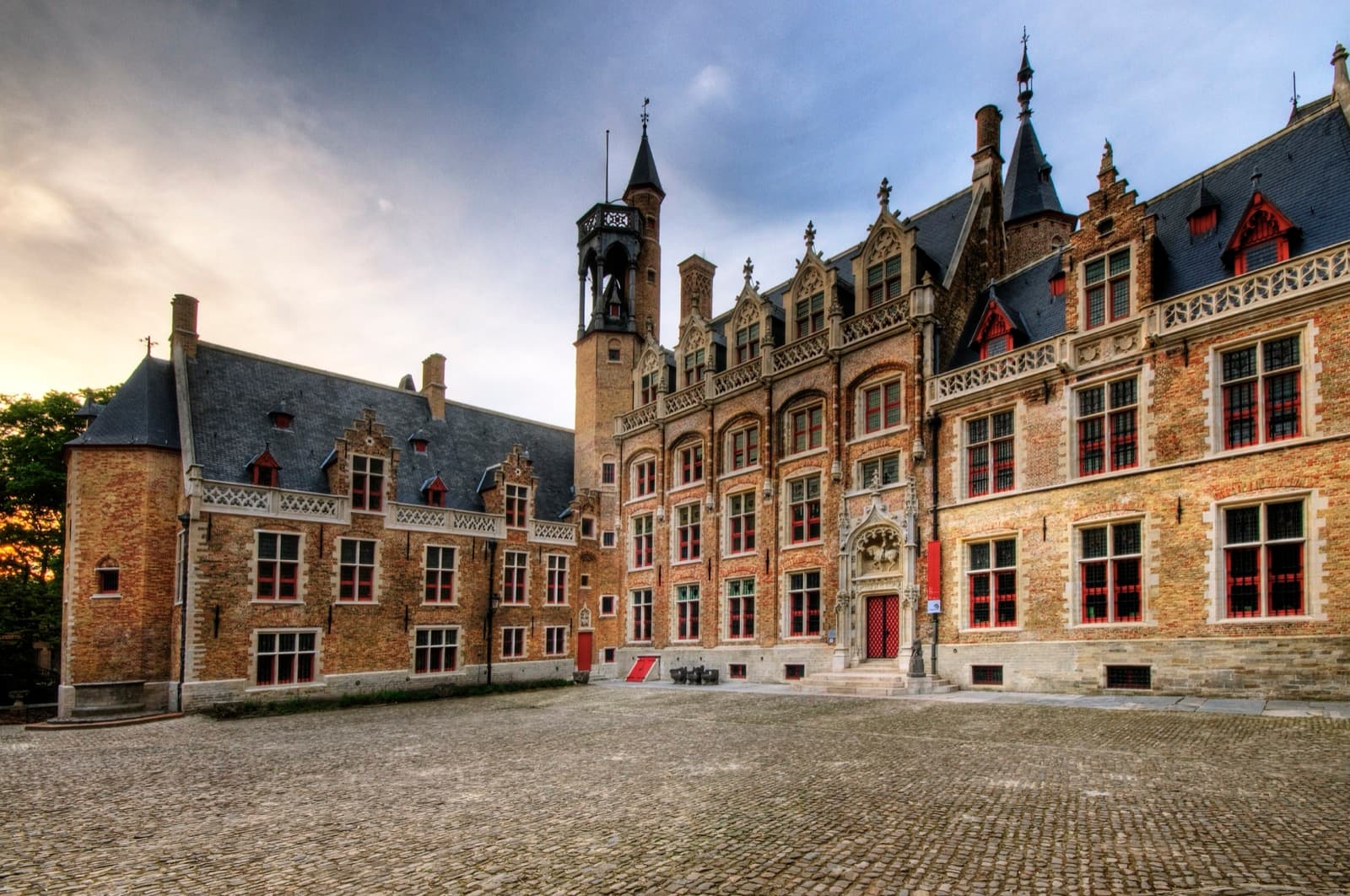 The Gruuthuse: The Palace Built on Beer Herbs