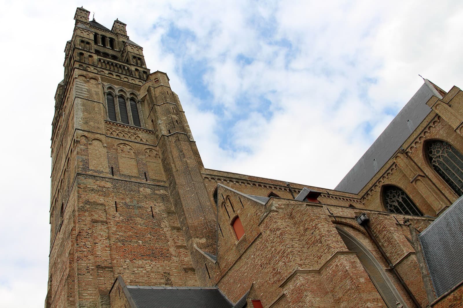 Saint Saviour's Cathedral: The Parish Church That Became a Cathedral