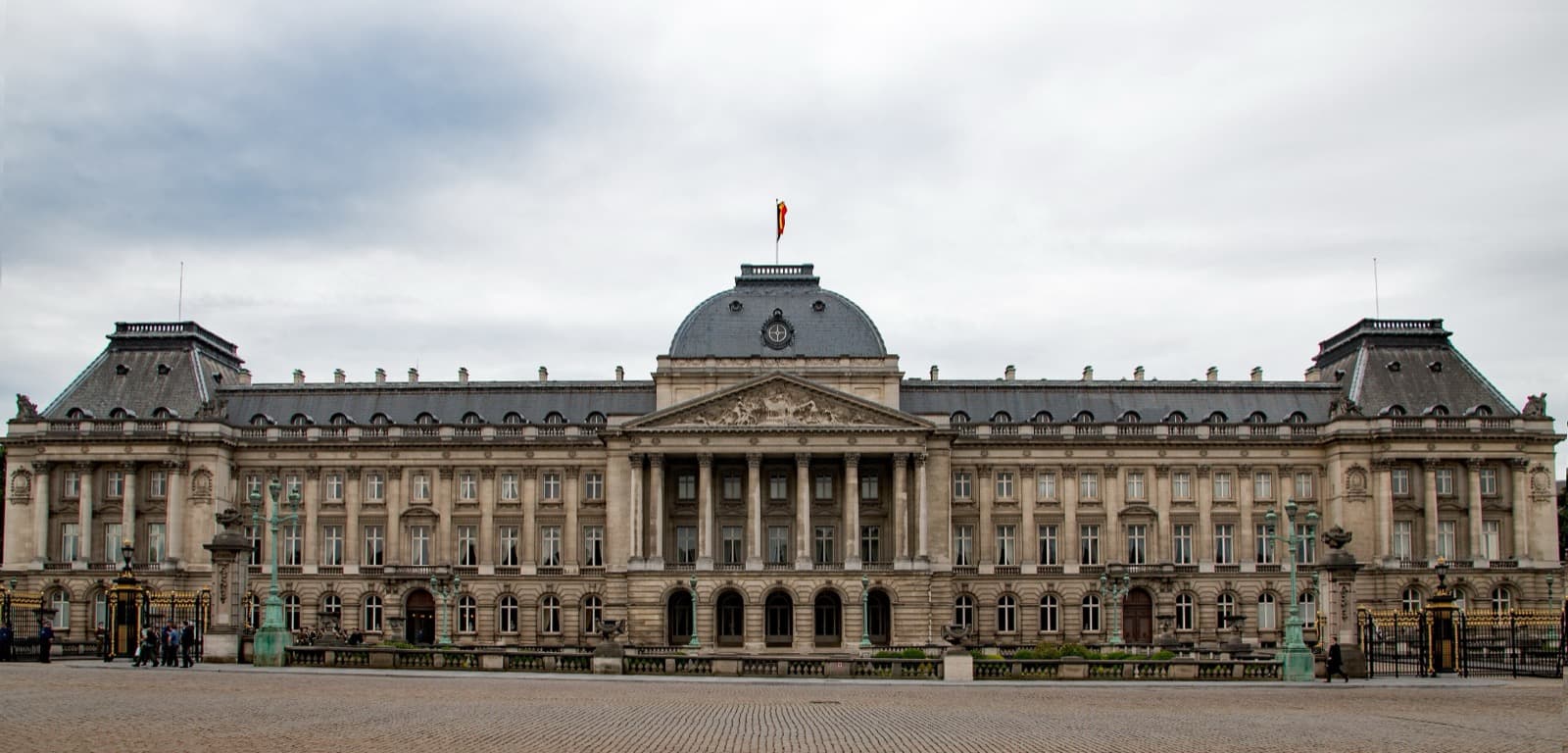 Royal Quarter: The Upper Town of Palaces and the Sablon