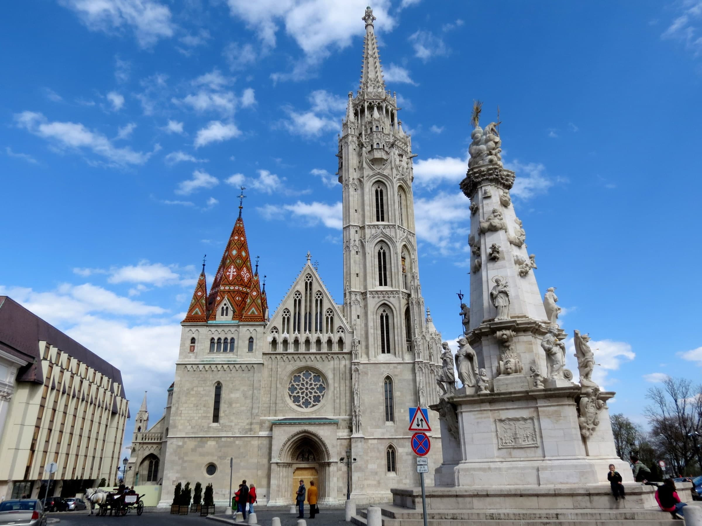 Matthias Church: Holy Trinity Square and the Plague Column