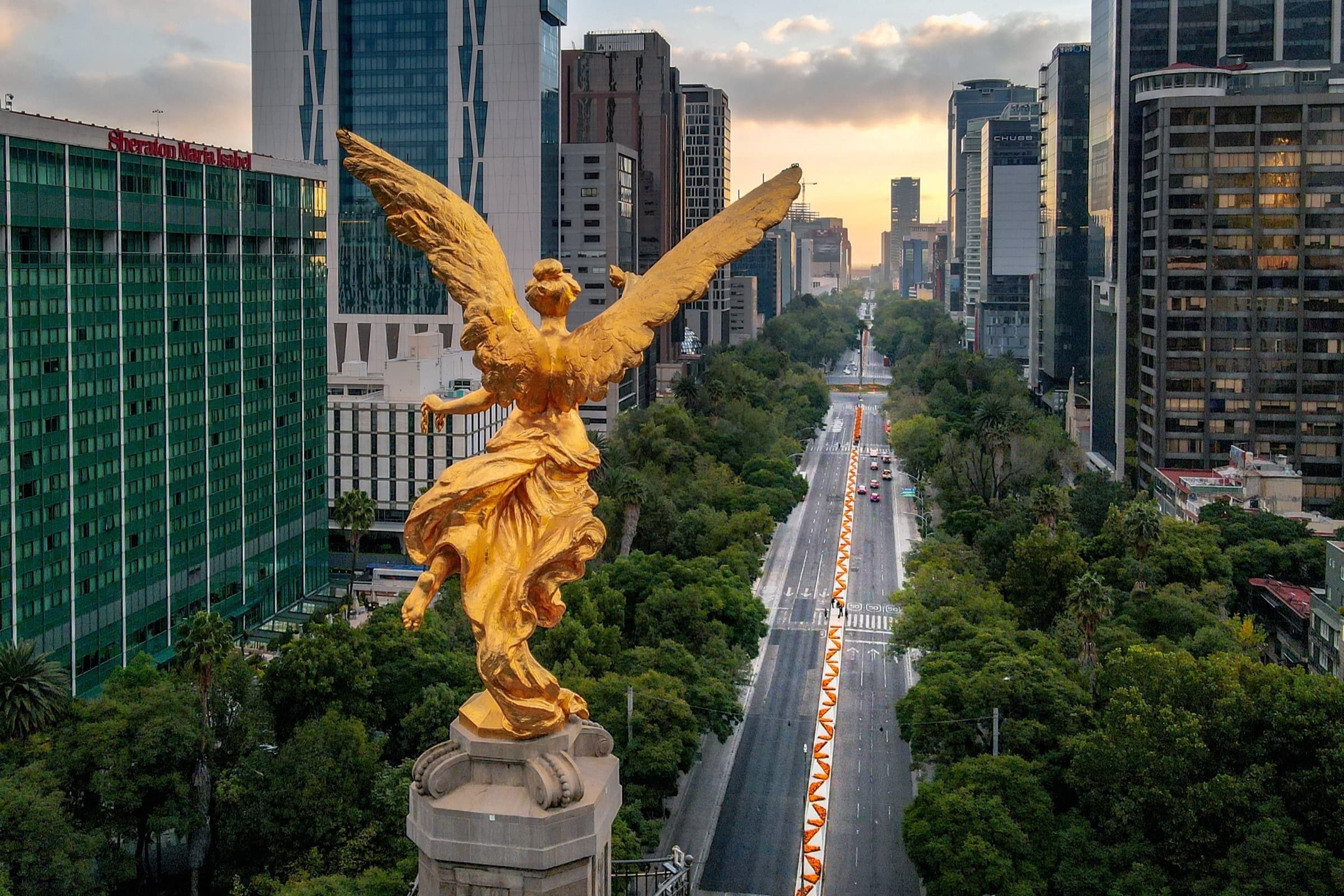 Paseo de la Reforma: The Avenue That Rewrites Its Monuments