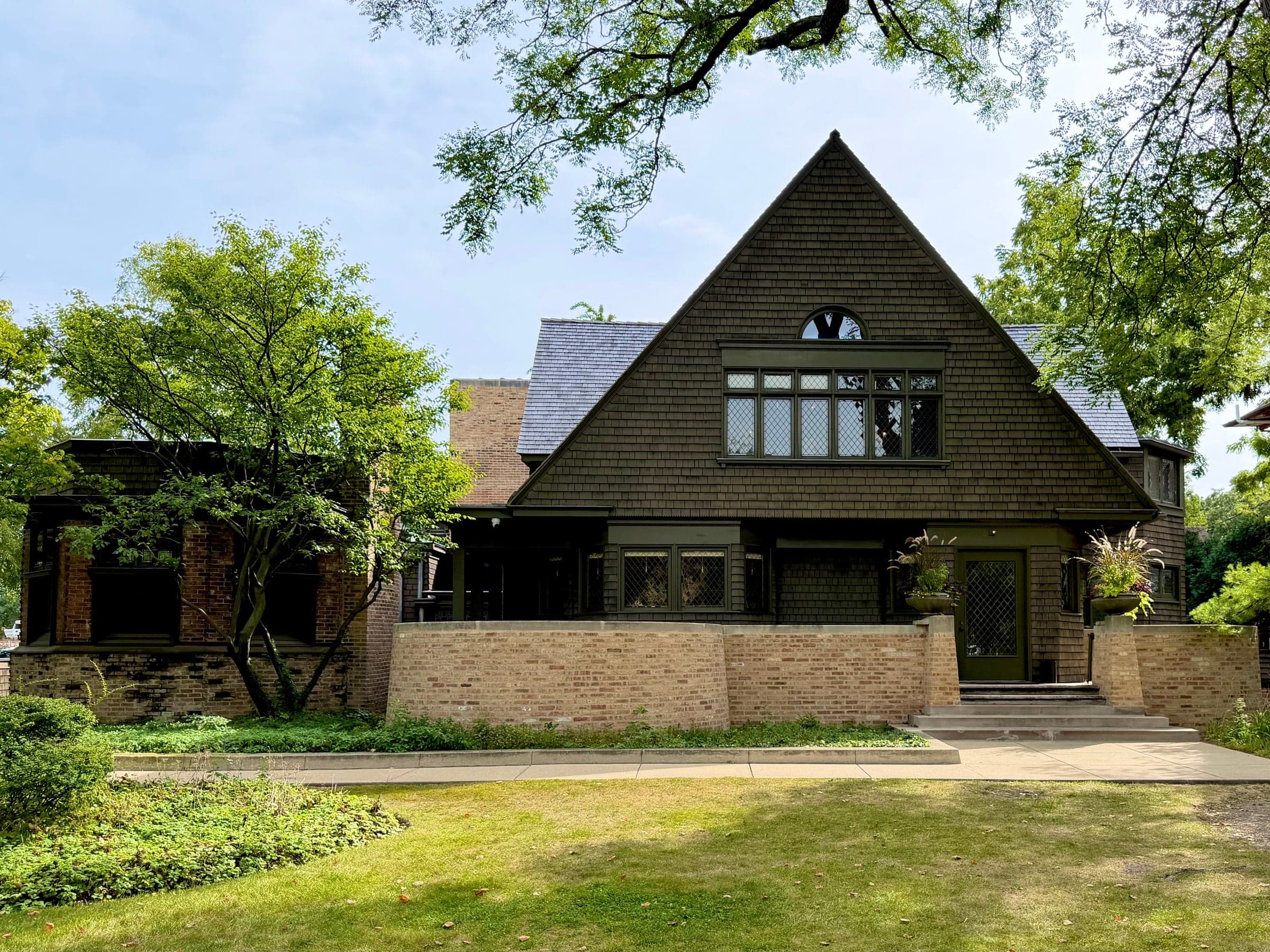 Oak Park: Frank Lloyd Wright and the Hidden Door