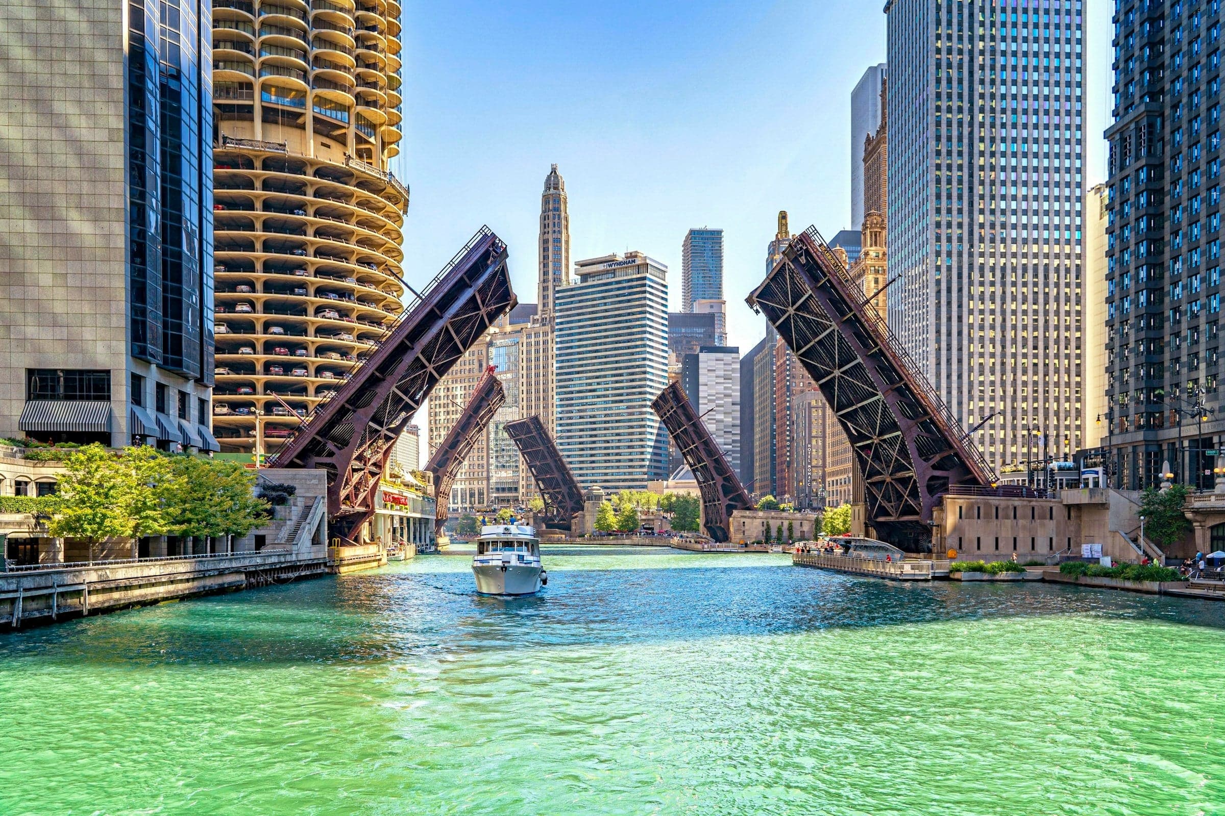 Chicago Riverwalk: From the Magnificent Mile Down to the Water