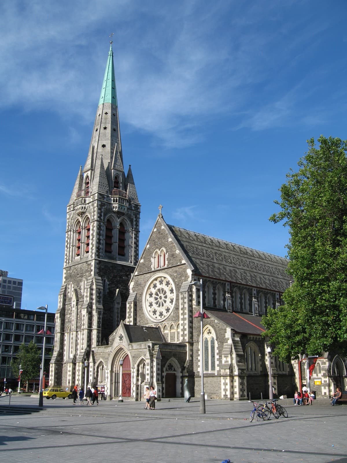 Christchurch Travel Guide: Days, Transport, Weather, Safety, Budget