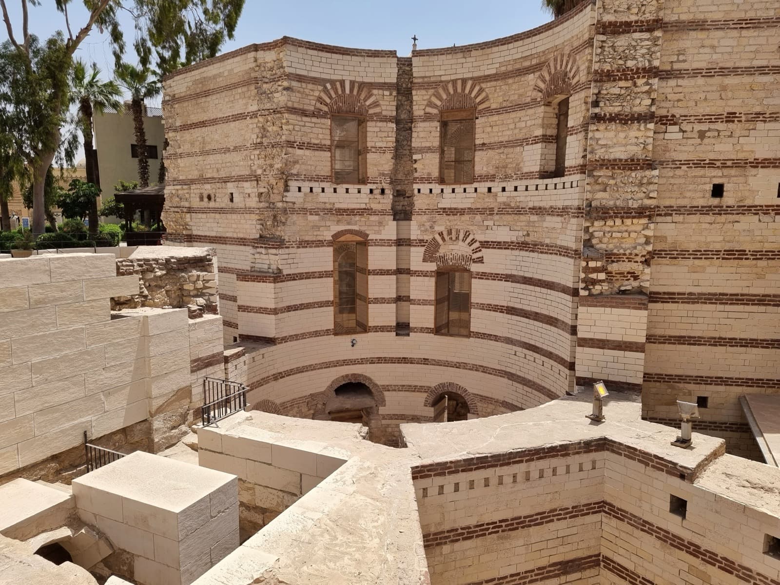 The Roman Fortress of Babylon: Entering Through a Roman Fort