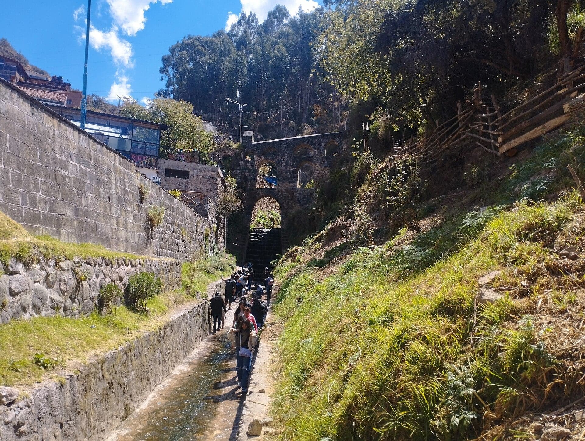 Sapantiana: Inca Channel, Colonial Arches