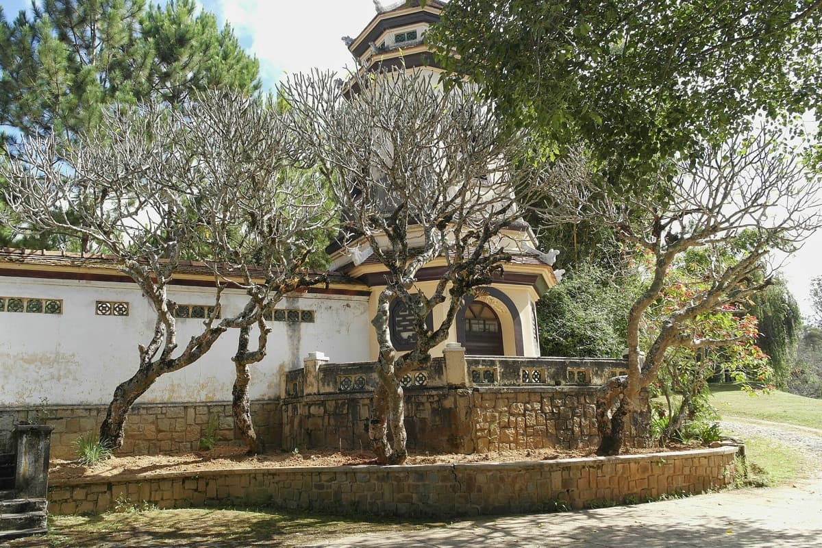 Linh Son Temple: The Community's Bell