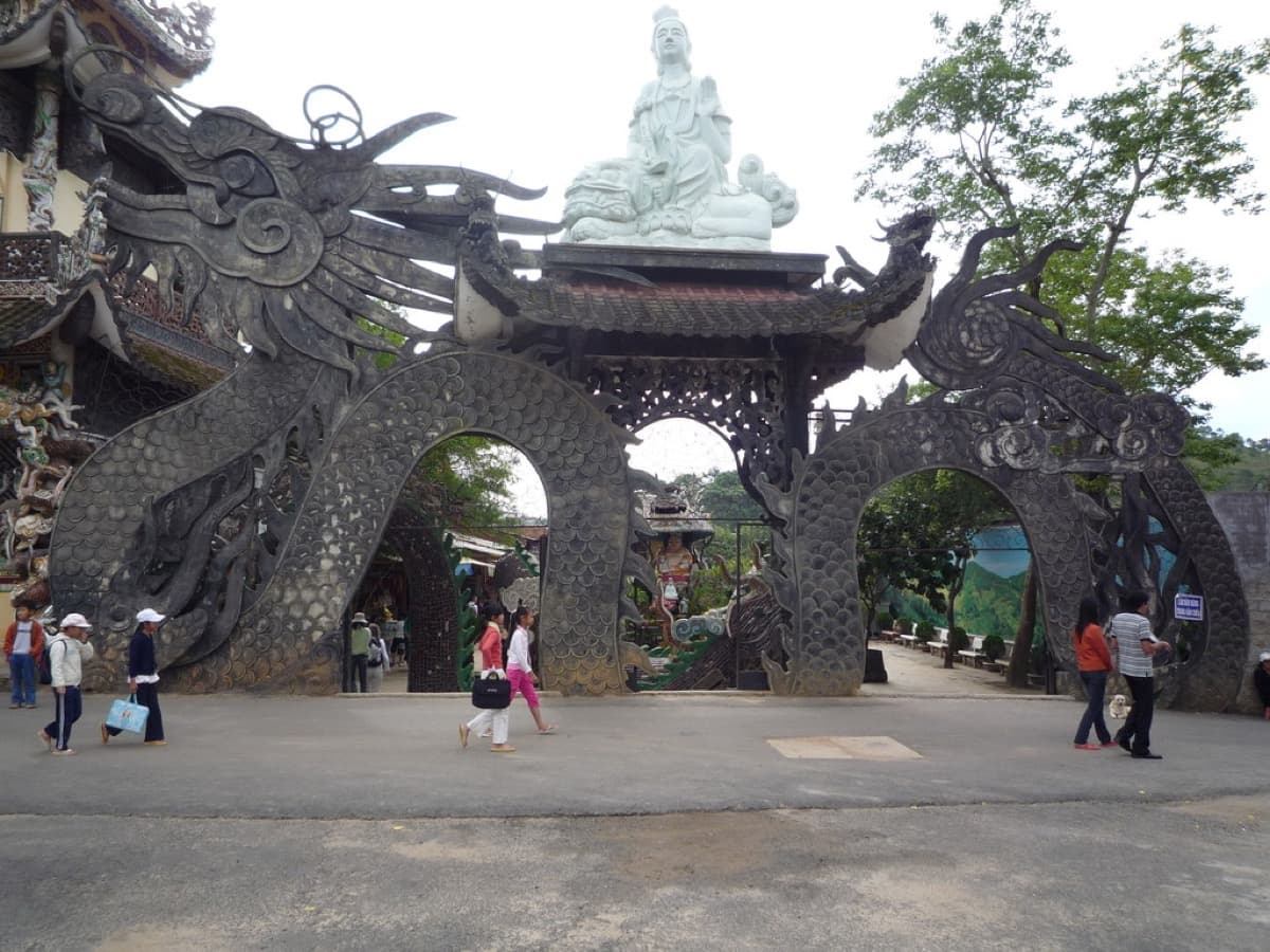 Linh Quang Pagoda: The Mother Temple