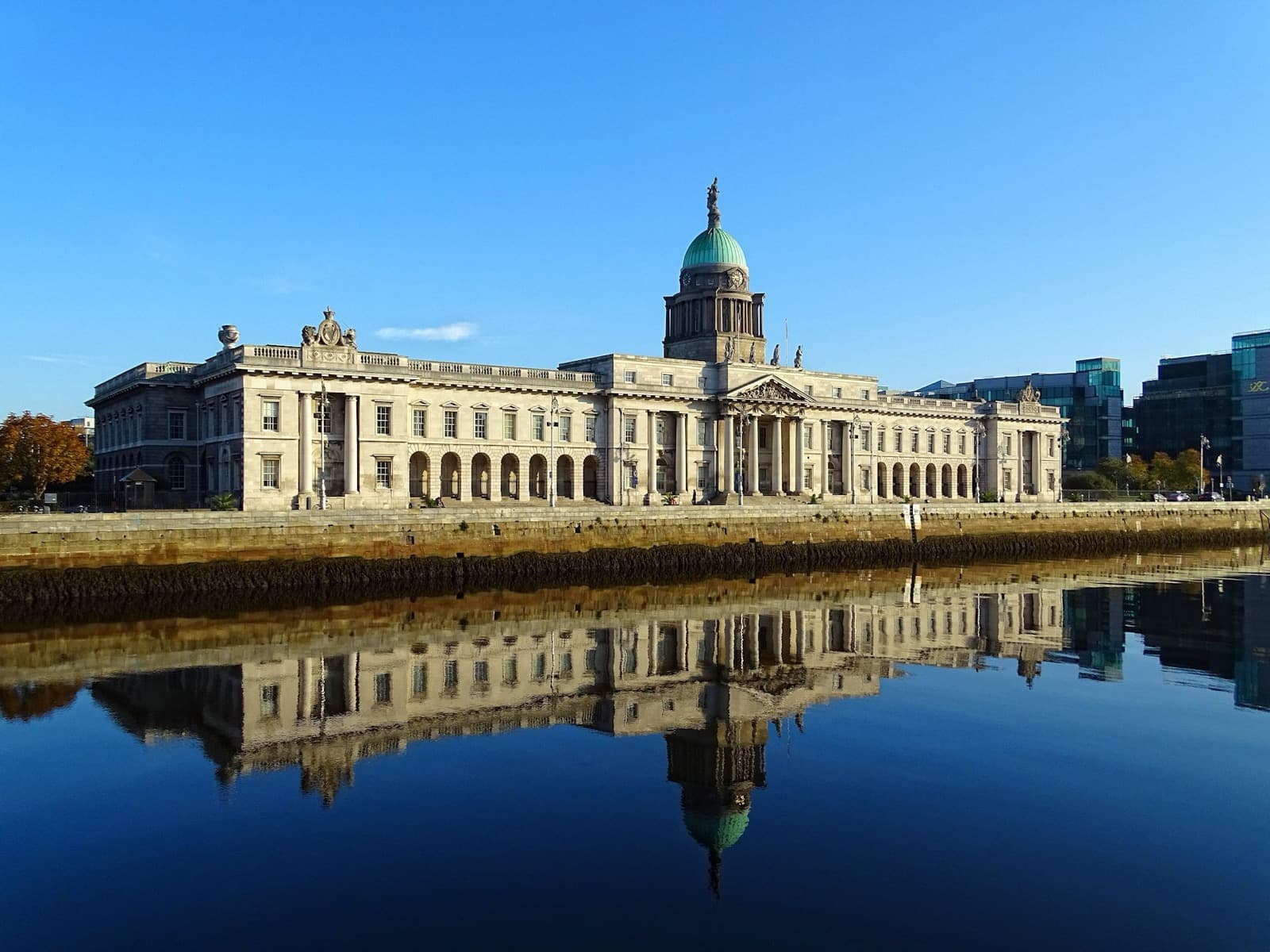 The Custom House: Gandon's River Palace, Burned to Found a State