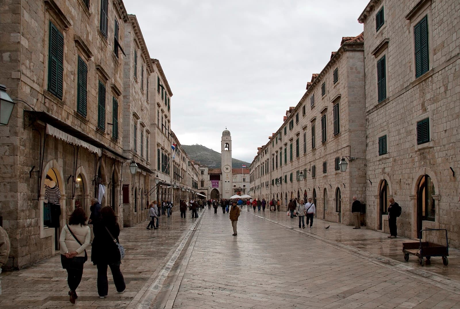 The Republic in One Street