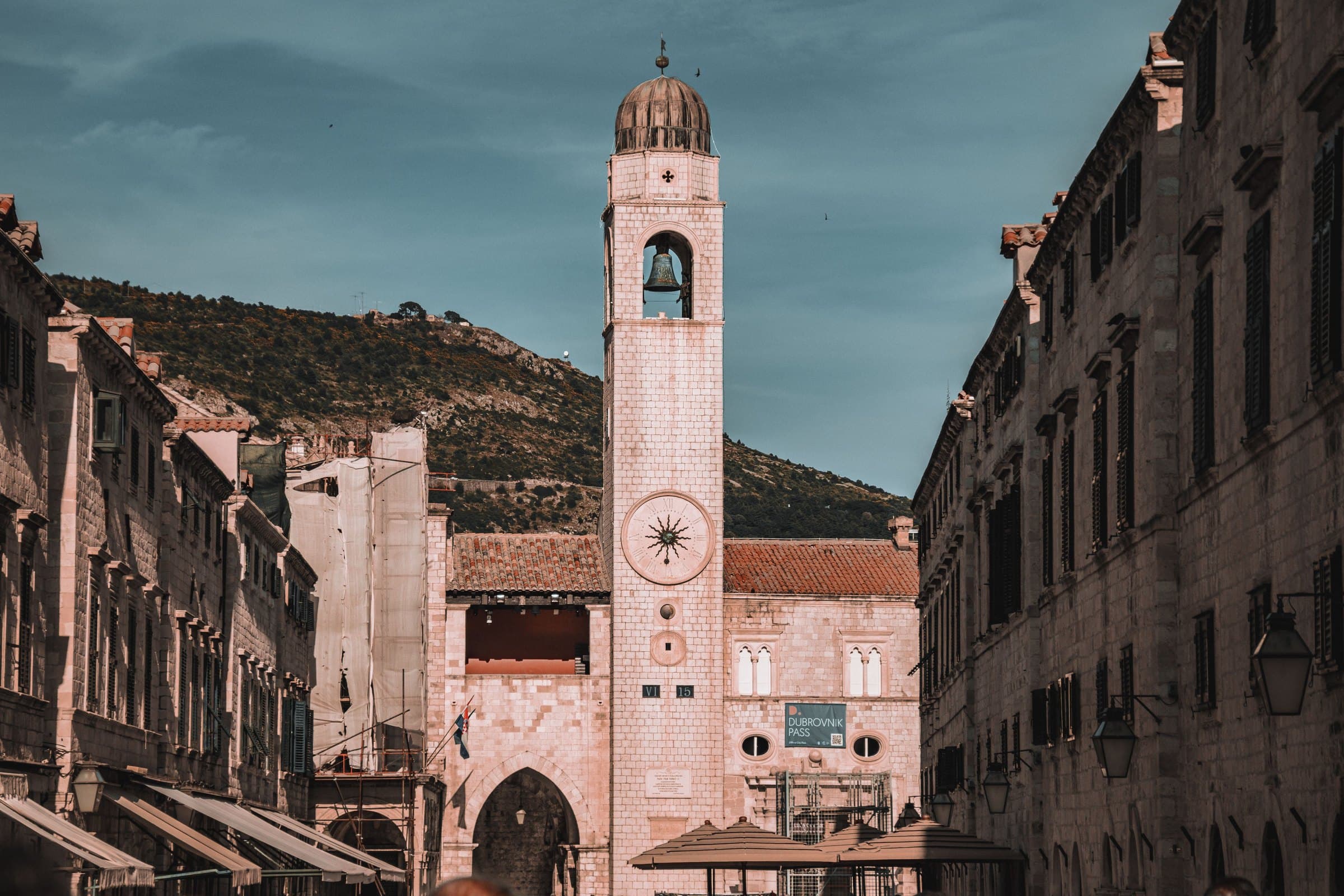 Luža Square: Orlando, Sponza and the Bell Tower