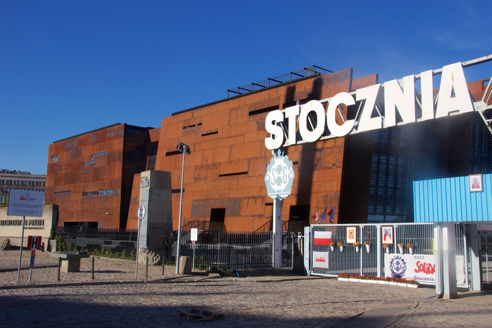The European Solidarity Centre: Where a Shipyard Gate Reads Like the End of a Sentence