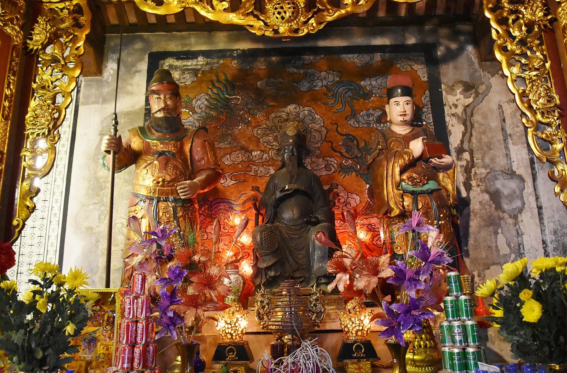 Hang Buom: The Merchants Who Came From Further