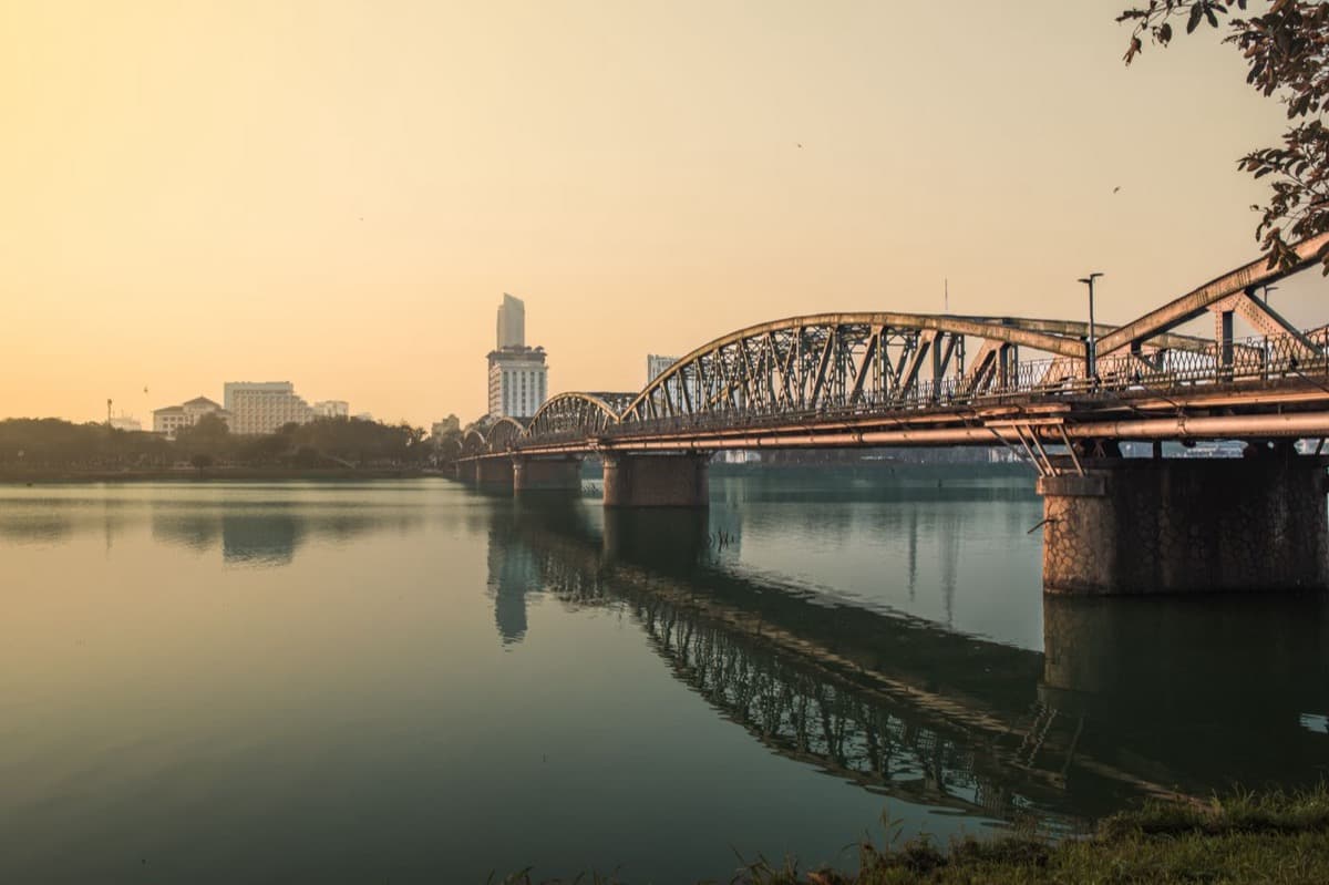 Perfume River: The Second Hue