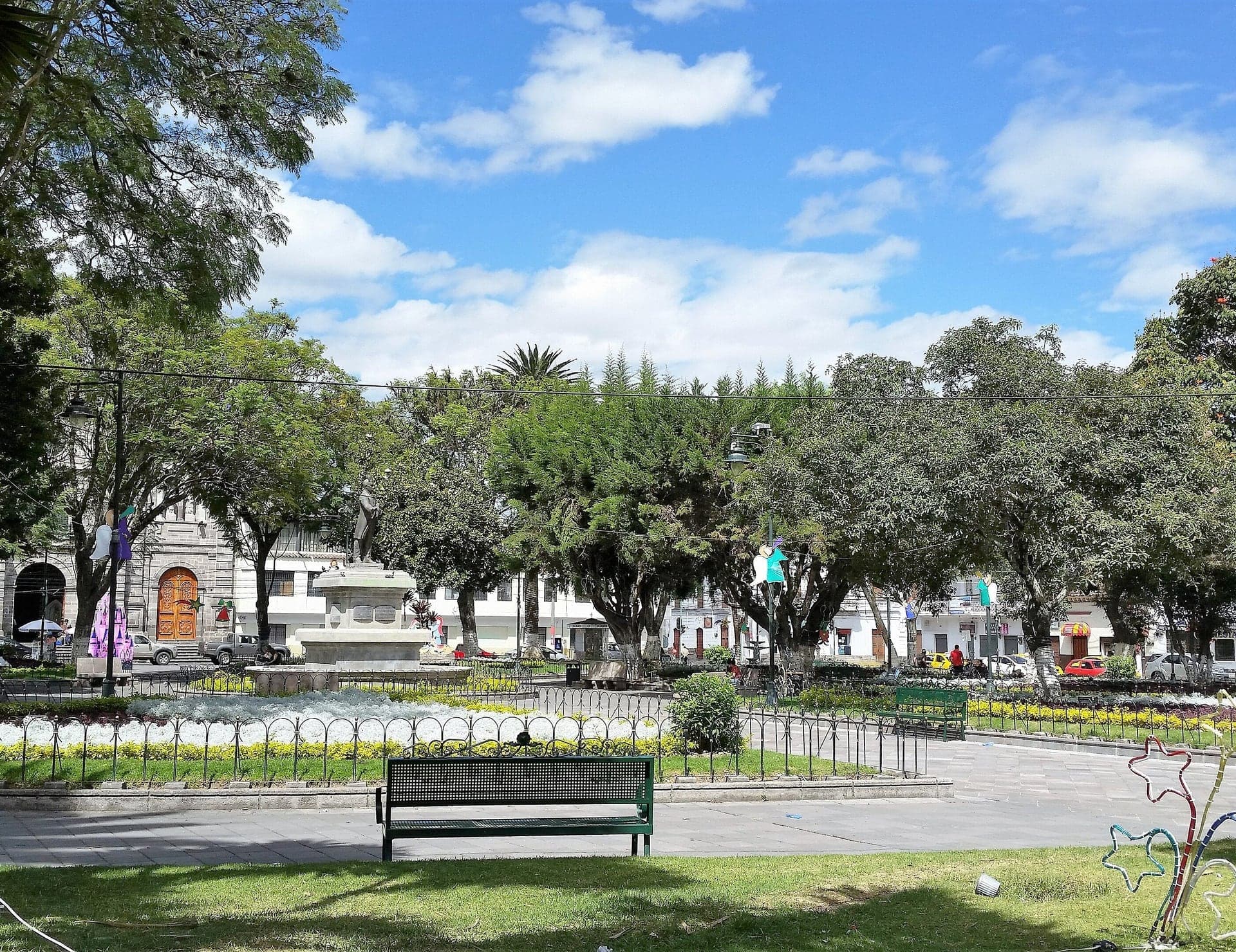 Parque del Águila: The Father's Square