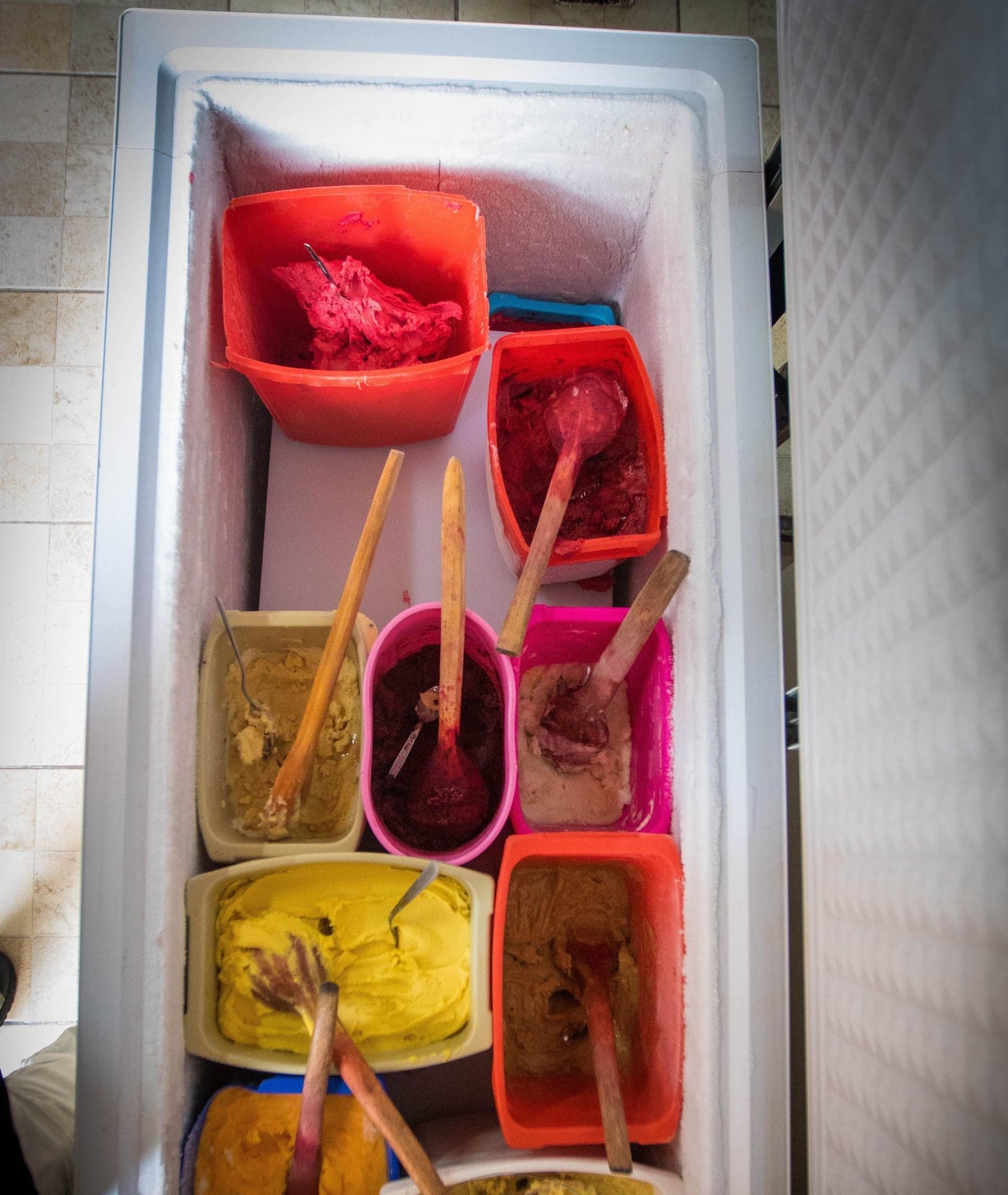 Rosalía Suárez: Ice Cream in a Spinning Pan
