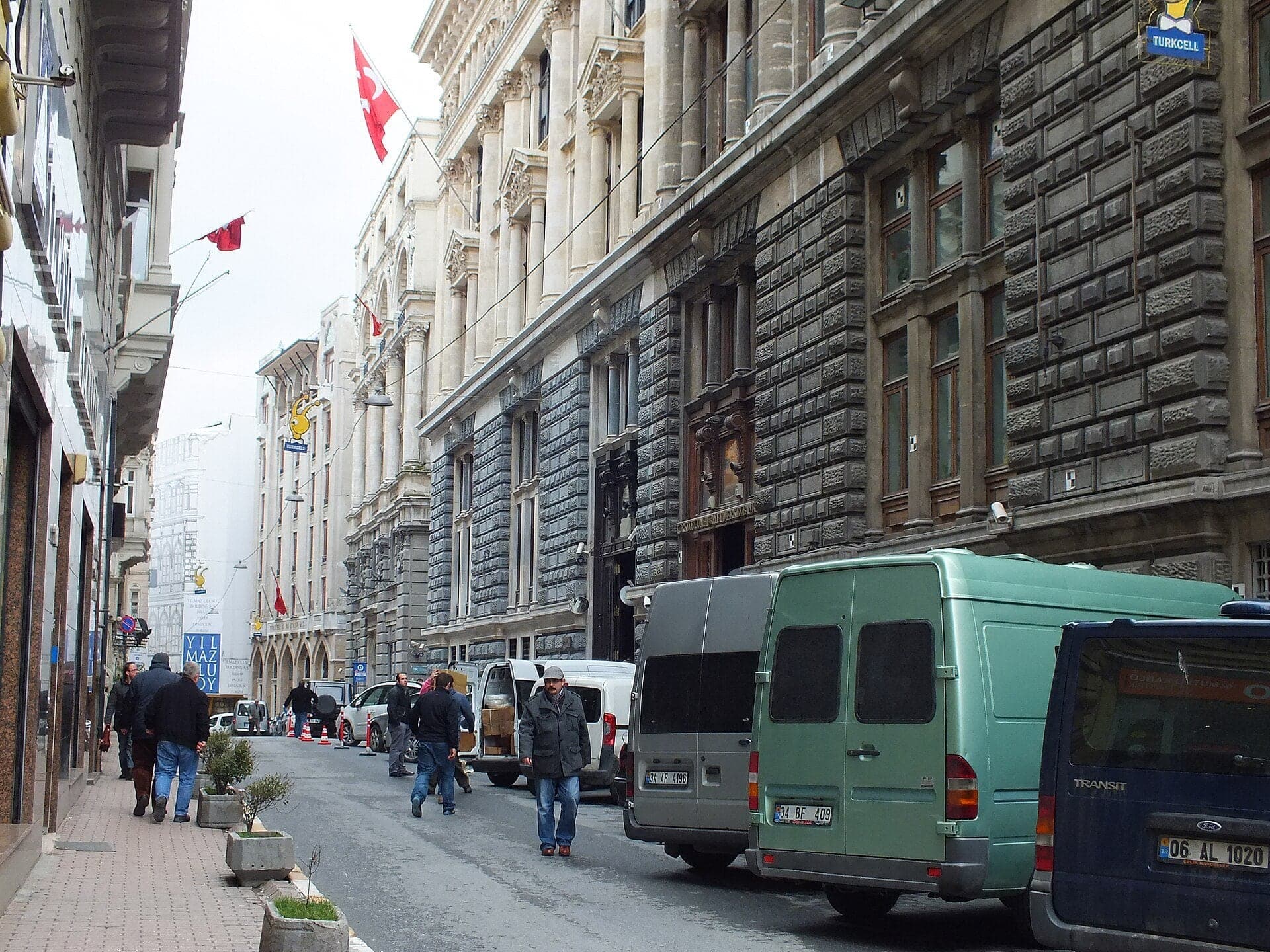 Bankalar Caddesi: A Bank with Two Faces