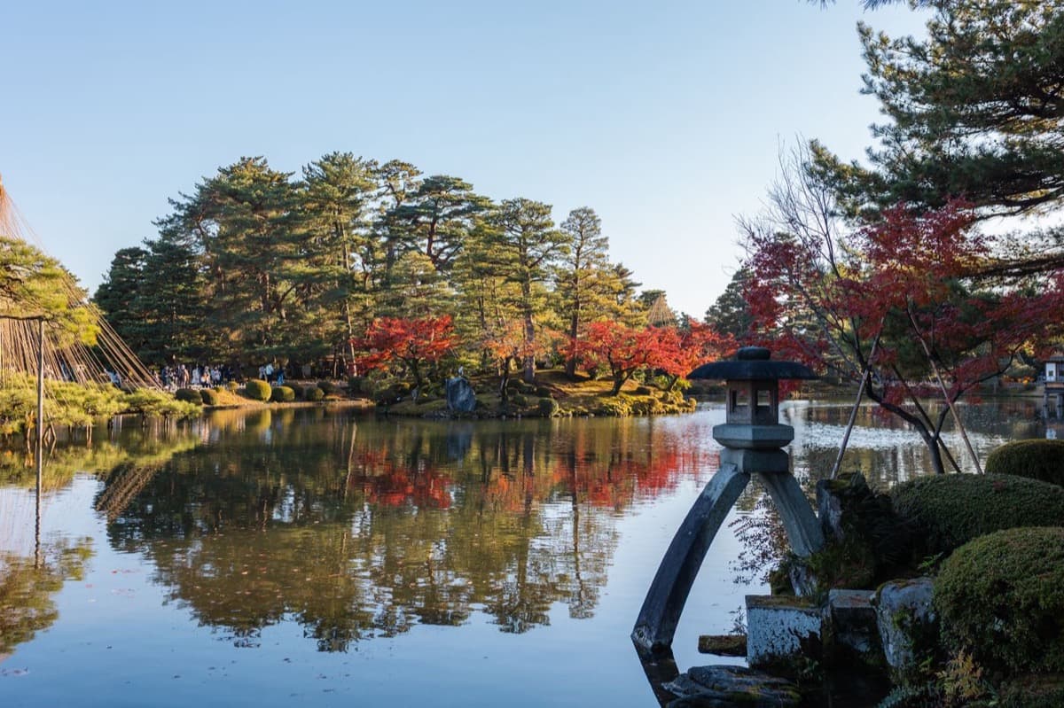 Kenrokuen Garden: A Fortune Made Visible