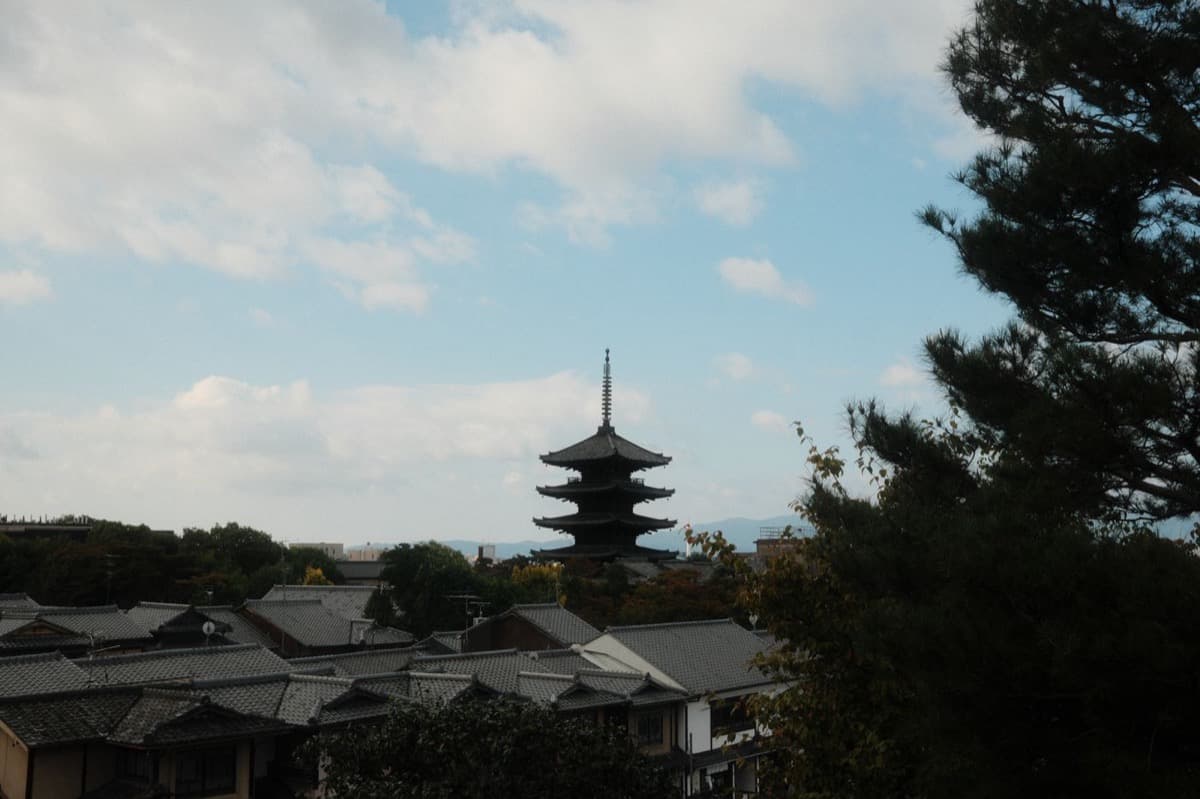 The Yasaka Pagoda: The Five-Storey Tower That Anchors Kyoto's Most Photographed Lane