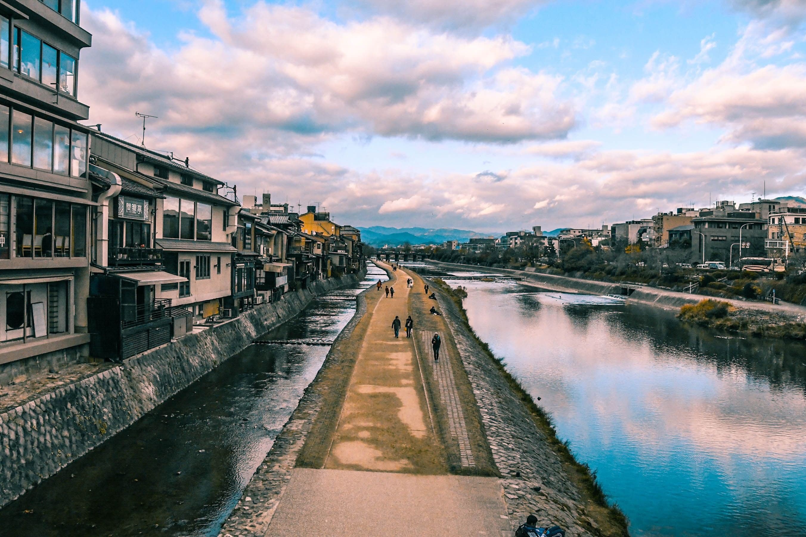 Nishiki Market and Pontocho: Kyoto's Kitchen to the River