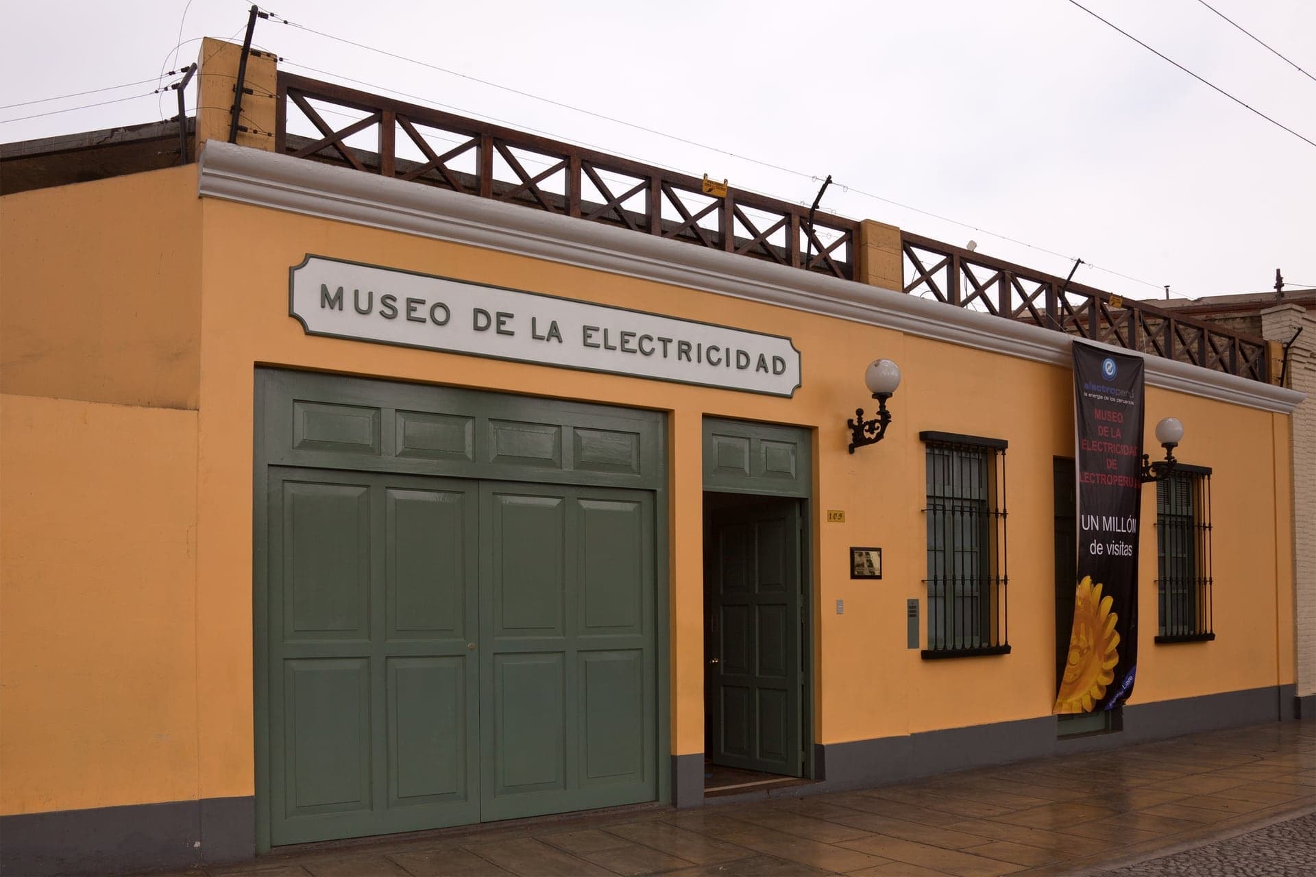 Museo de la Electricidad: The Tram to the Sea