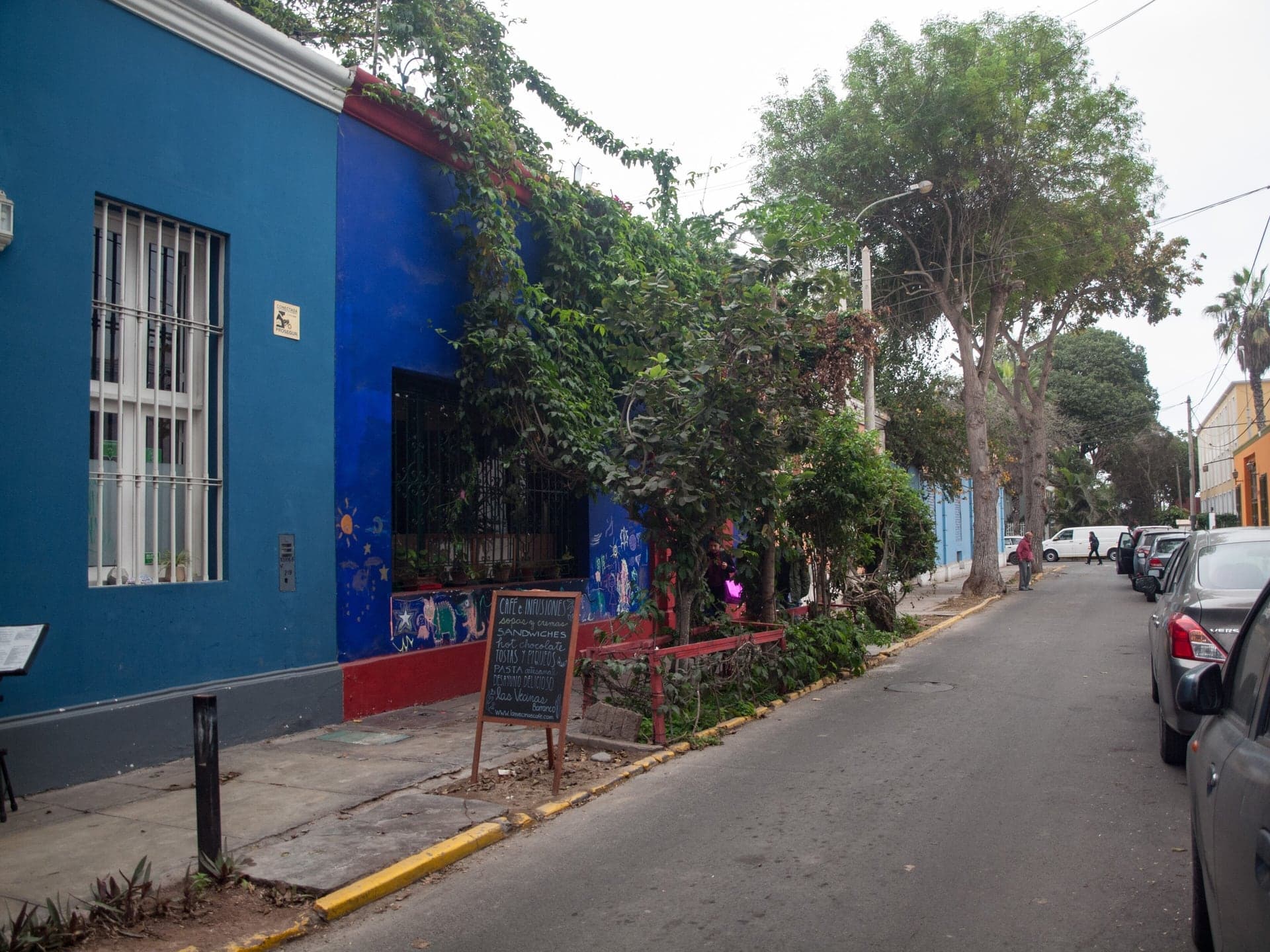 Jirón Domeyer: The Street of Iron Hearts