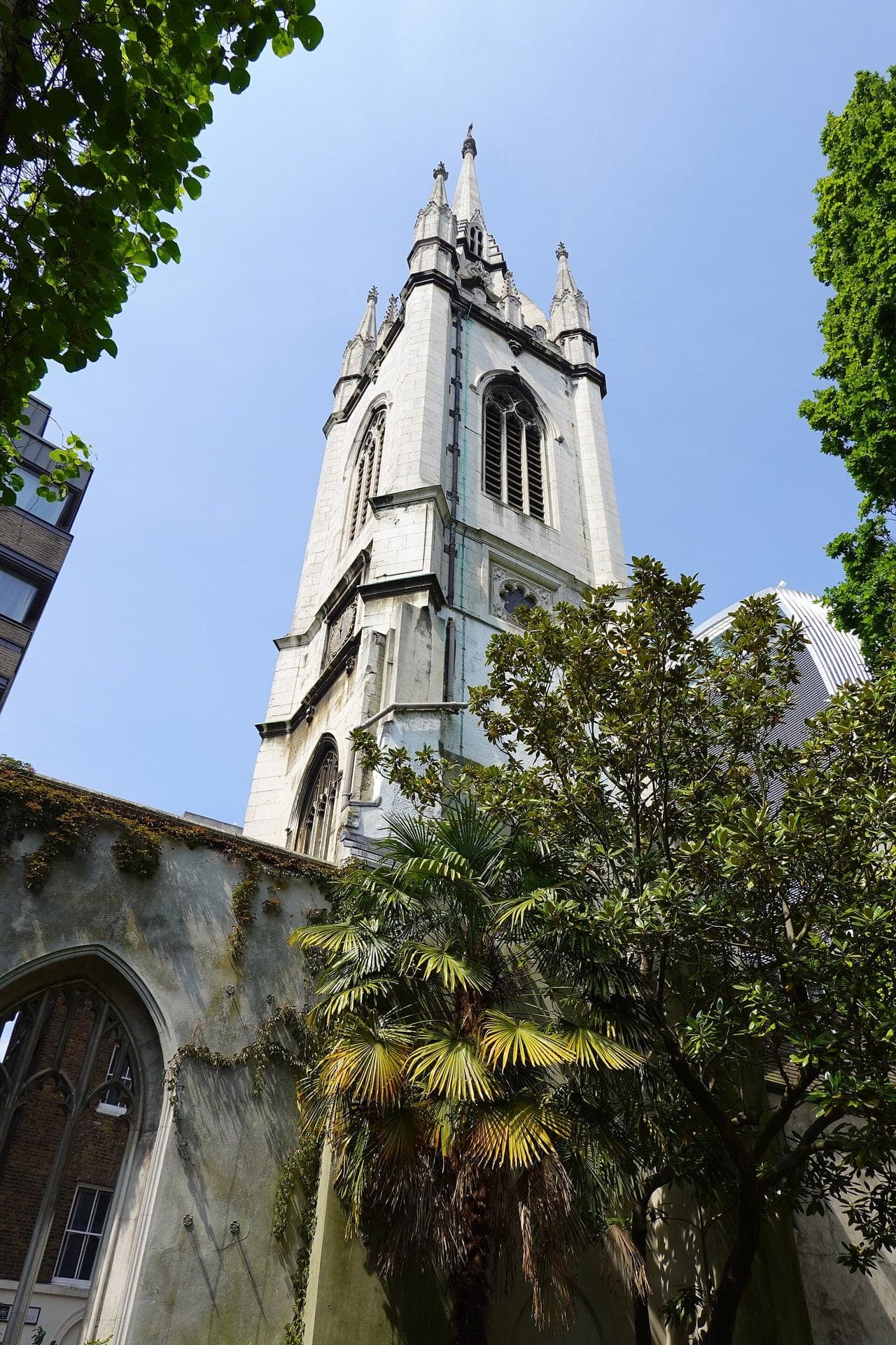 St Dunstan in the East: A Church Become a Garden