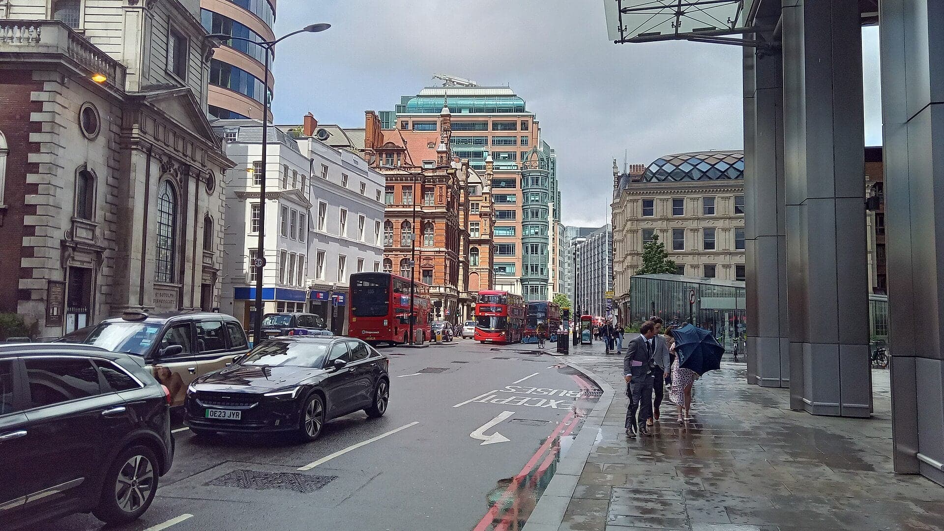 Liverpool Street: The Edge of the City