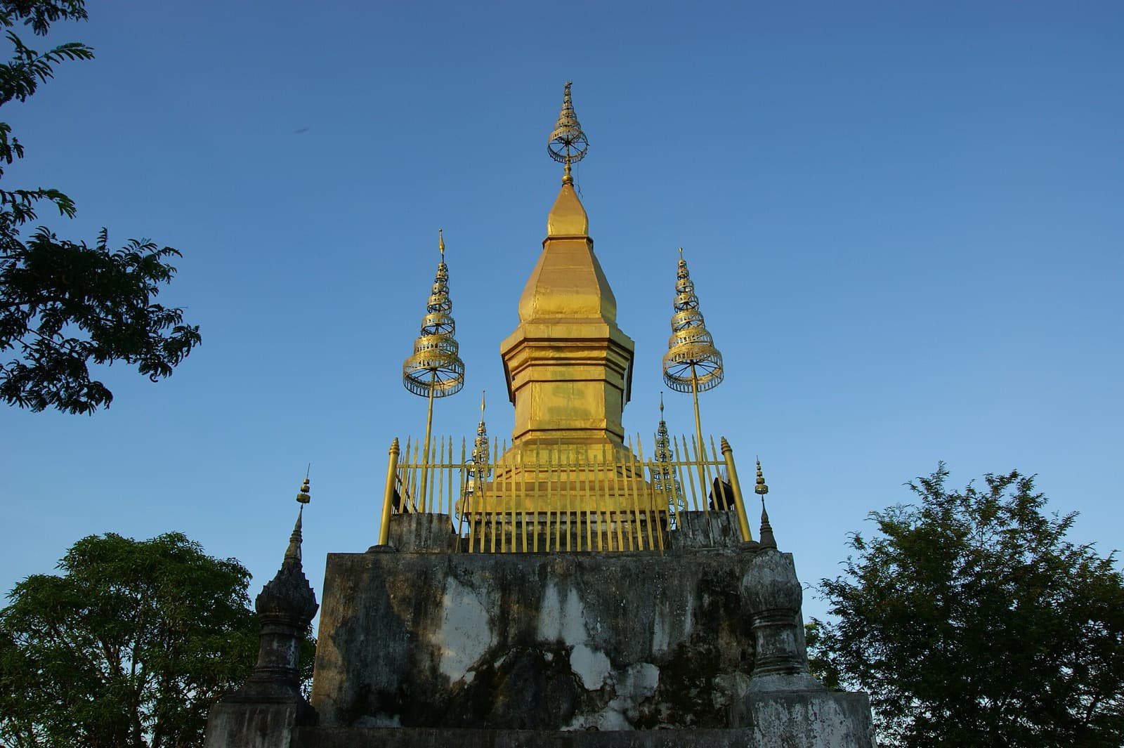 Mount Phousi: The Sacred Hill Between Two Rivers