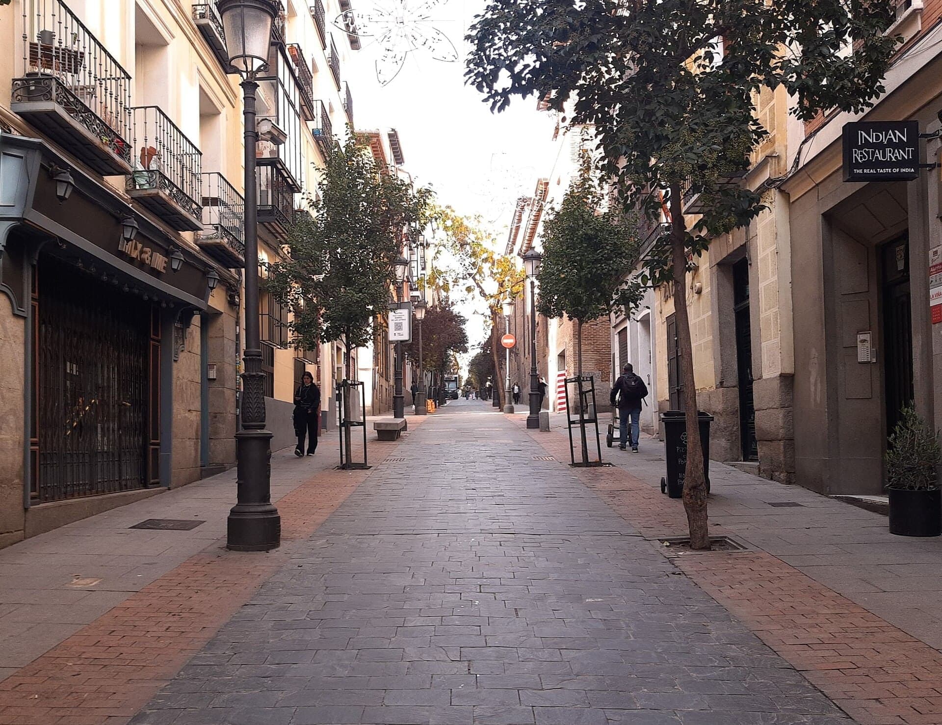 Palacio de Santoña: One Doorway, Twice
