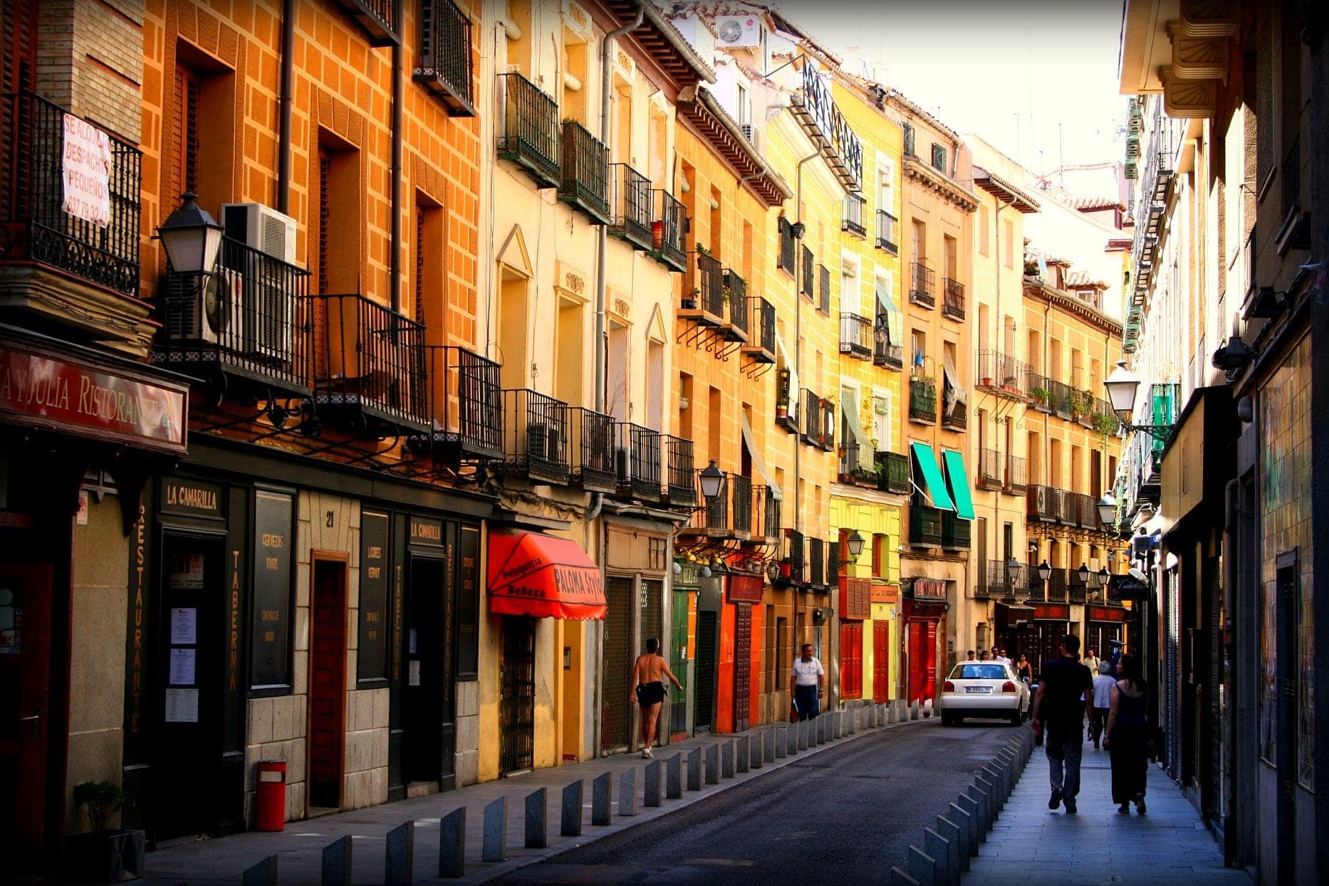 Cava Baja: The Street in the Ditch